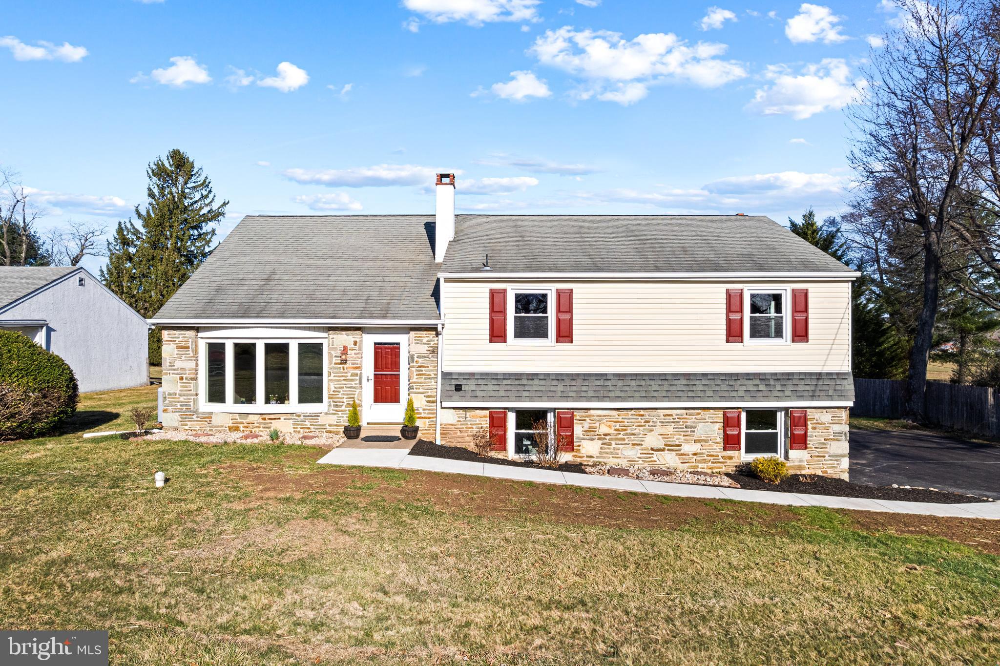 TRAYMORE MANOR - Residential