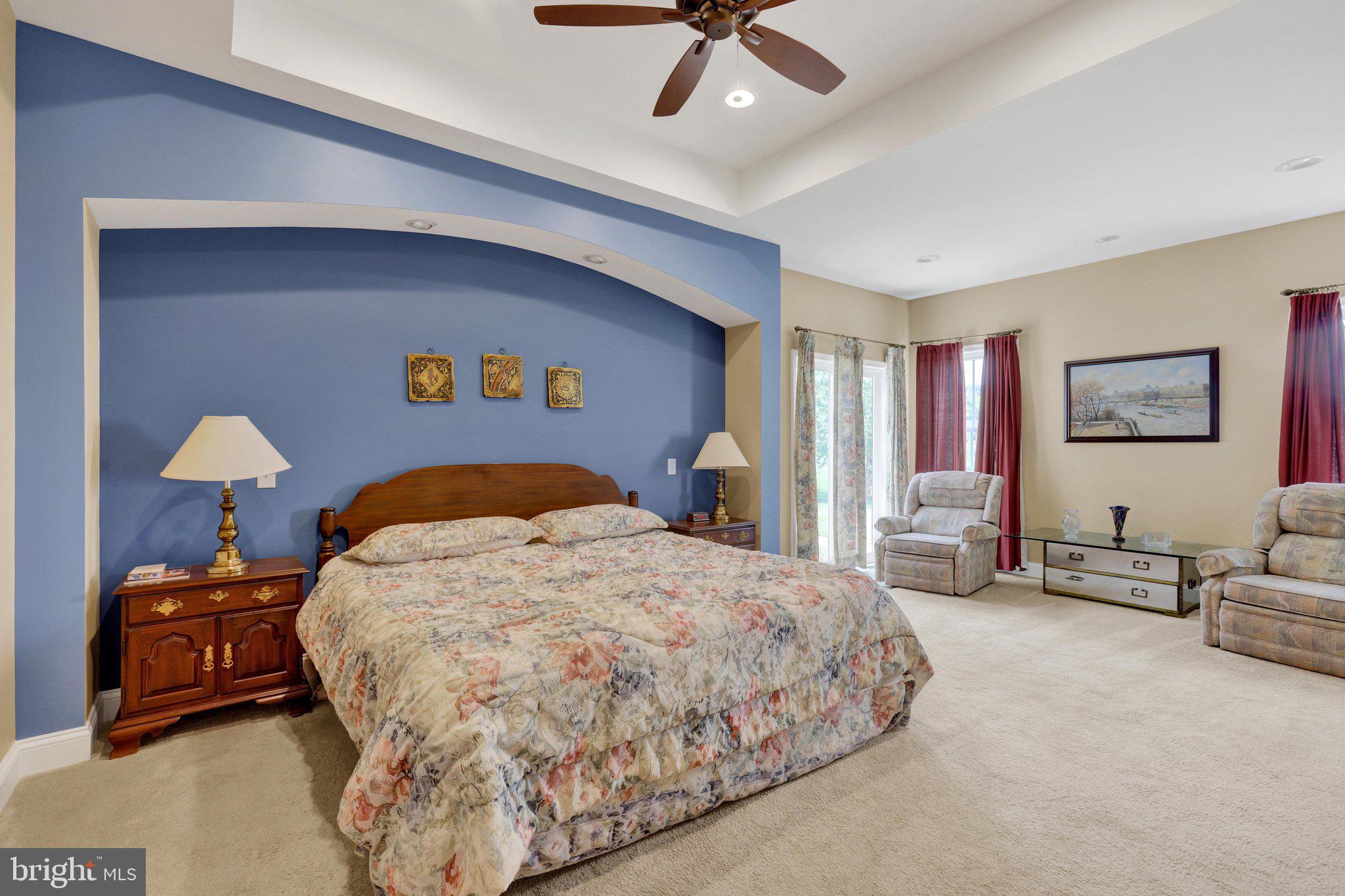 PENN NATIONAL GOLF COURSE COMMUNITY - Residential