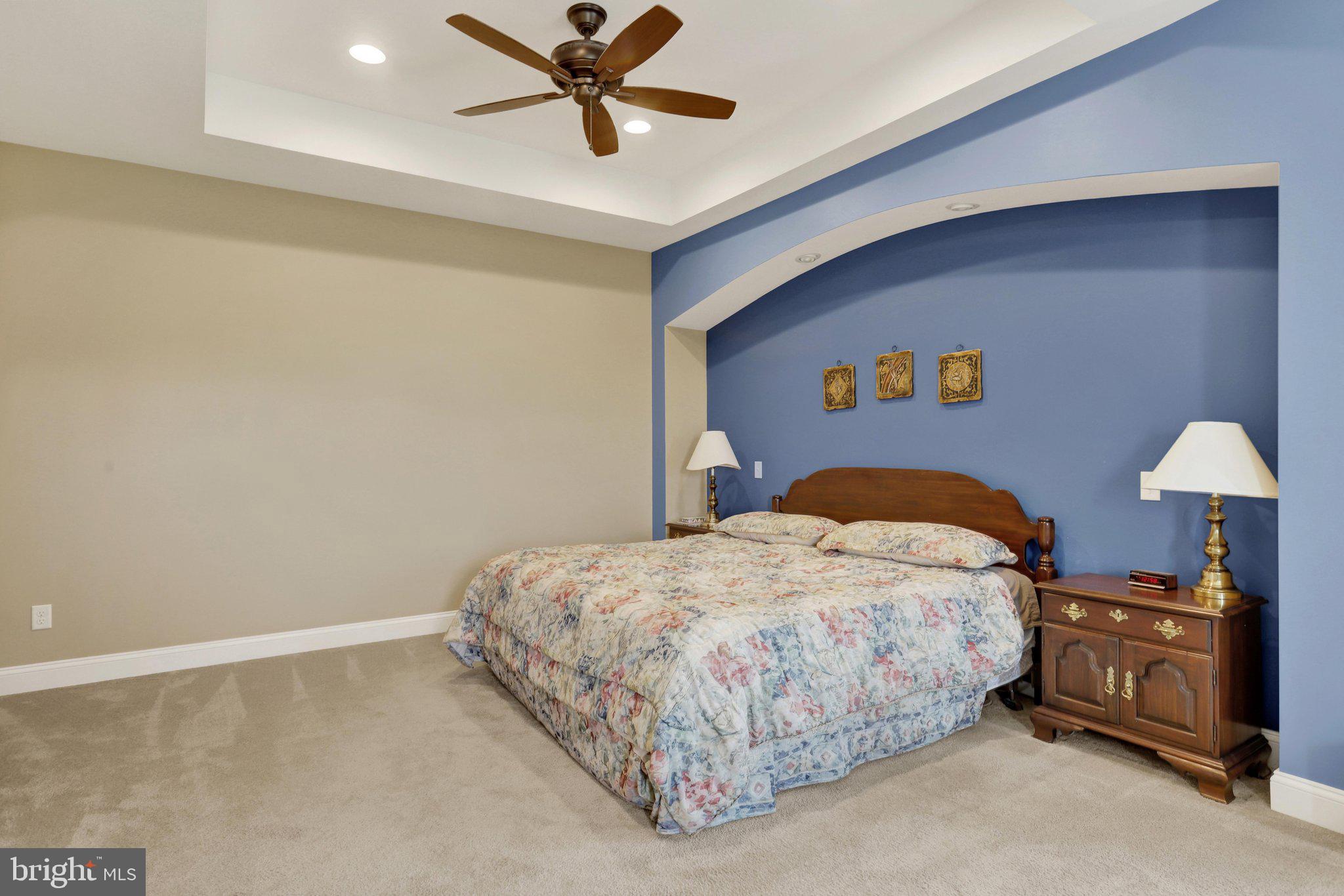 PENN NATIONAL GOLF COURSE COMMUNITY - Residential