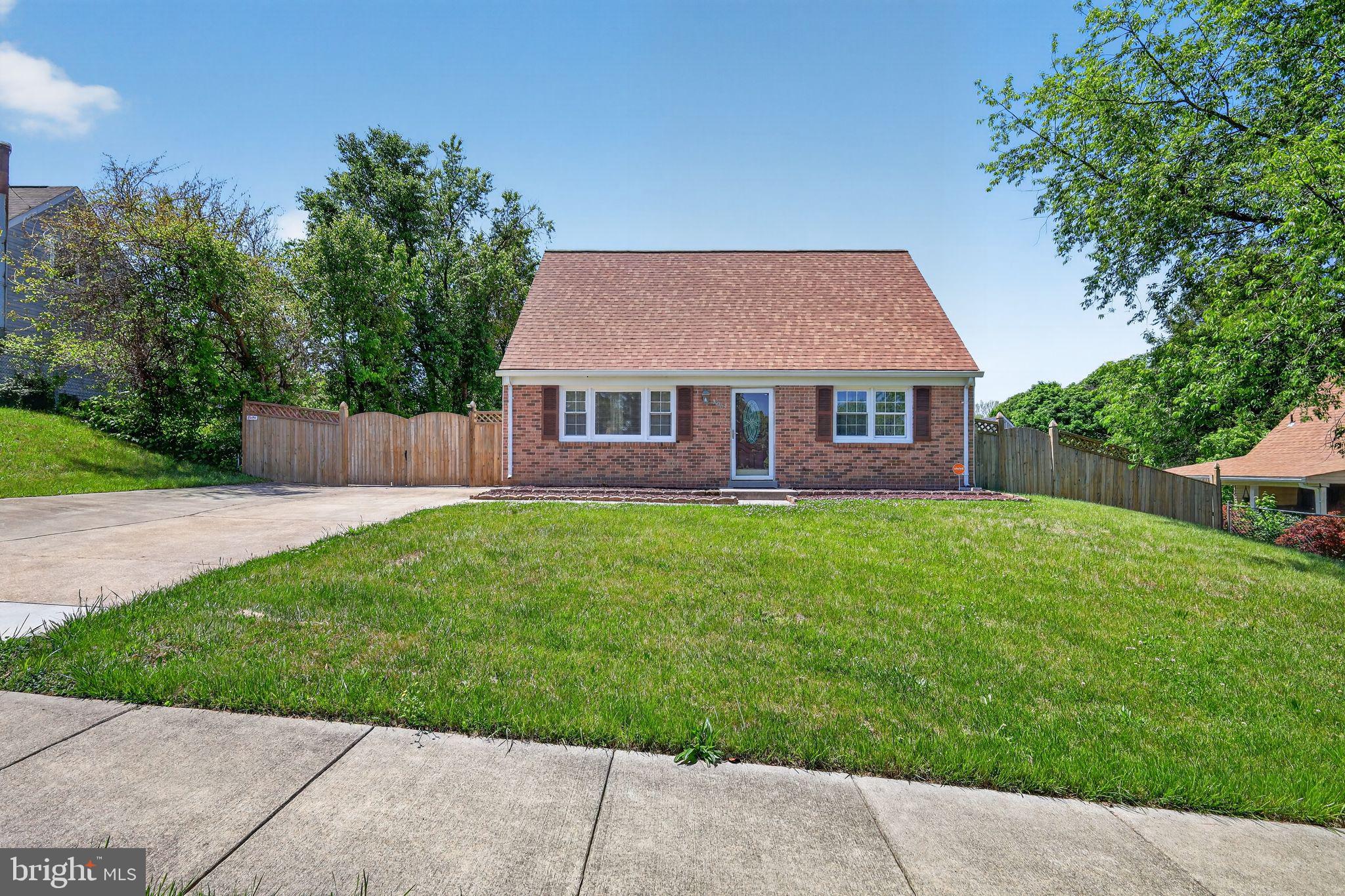 Great property with plenty of potential and ready for your personal touch! This home is perfect for those eager to apply some TLC and creative vision to make it truly shine. Ideal for anyone looking to craft their dream space to create many lasting memories! Don’t miss this chance to transform a gem into your masterpiece!