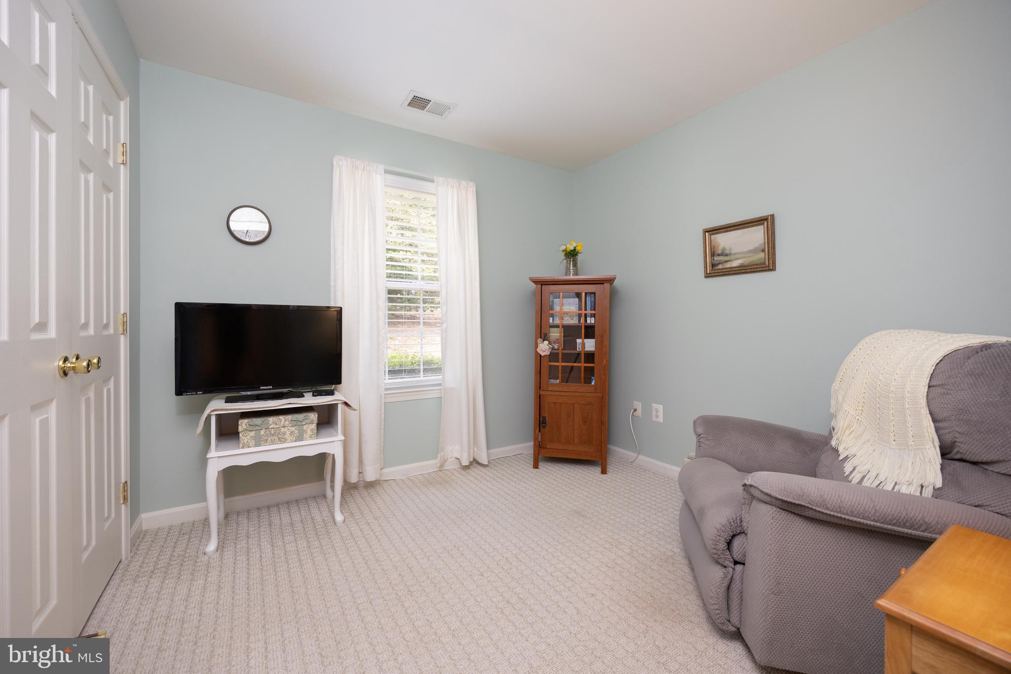 WINIFRED MANOR - Residential