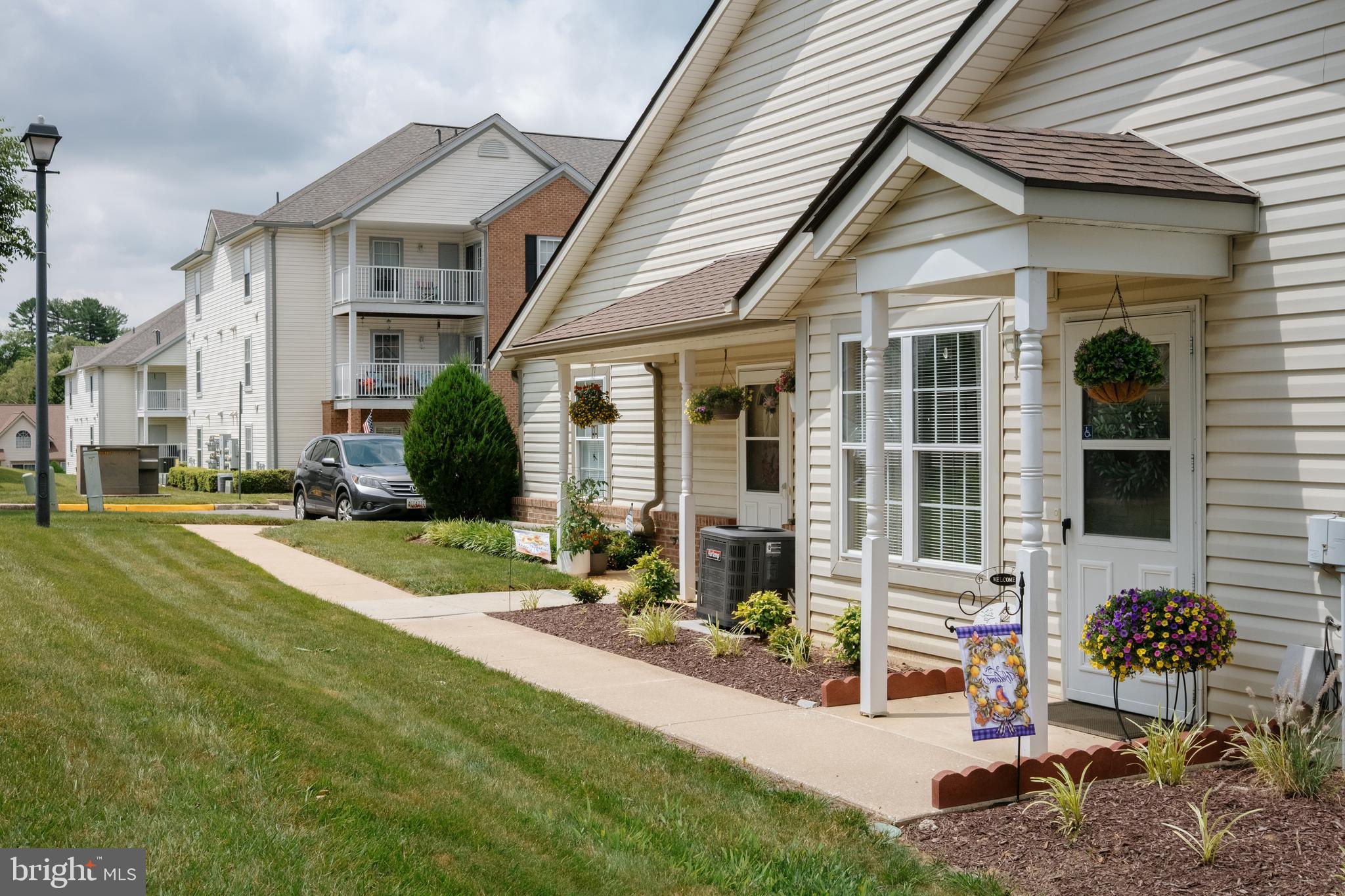 WINIFRED MANOR - Residential