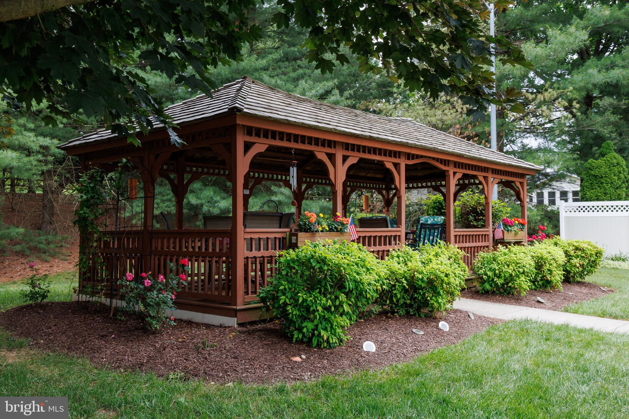 WINIFRED MANOR - Residential