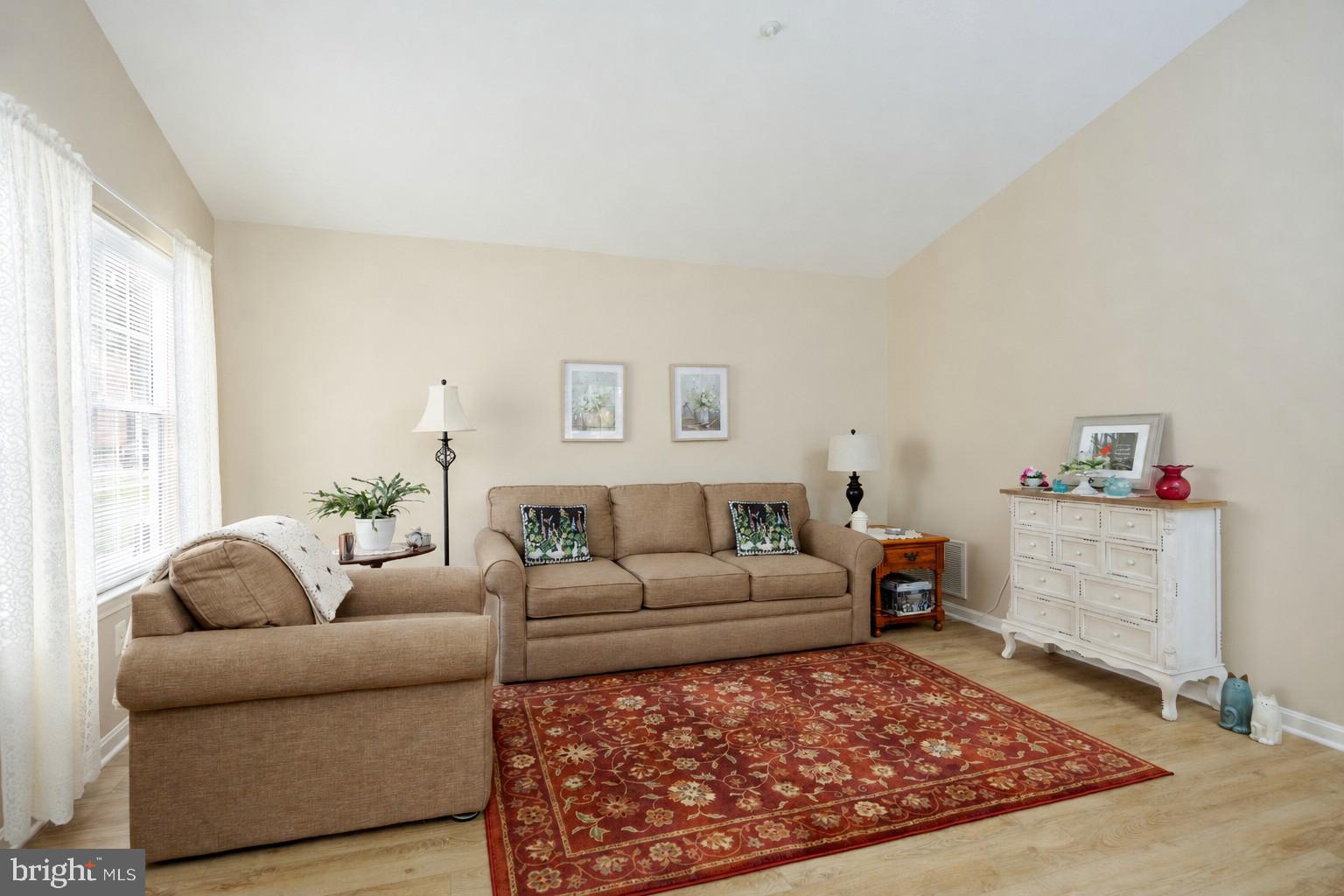 WINIFRED MANOR - Residential
