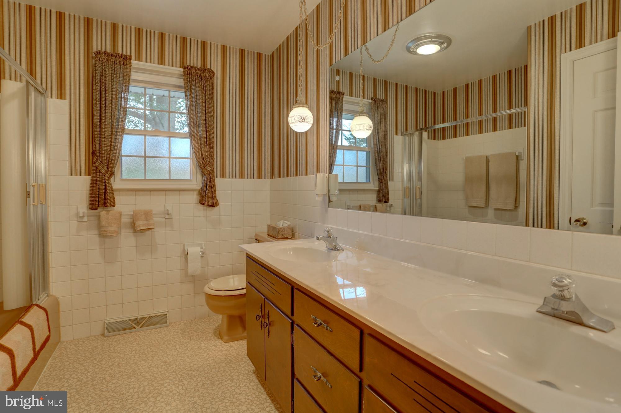 BLOOMINGDALE - Residential