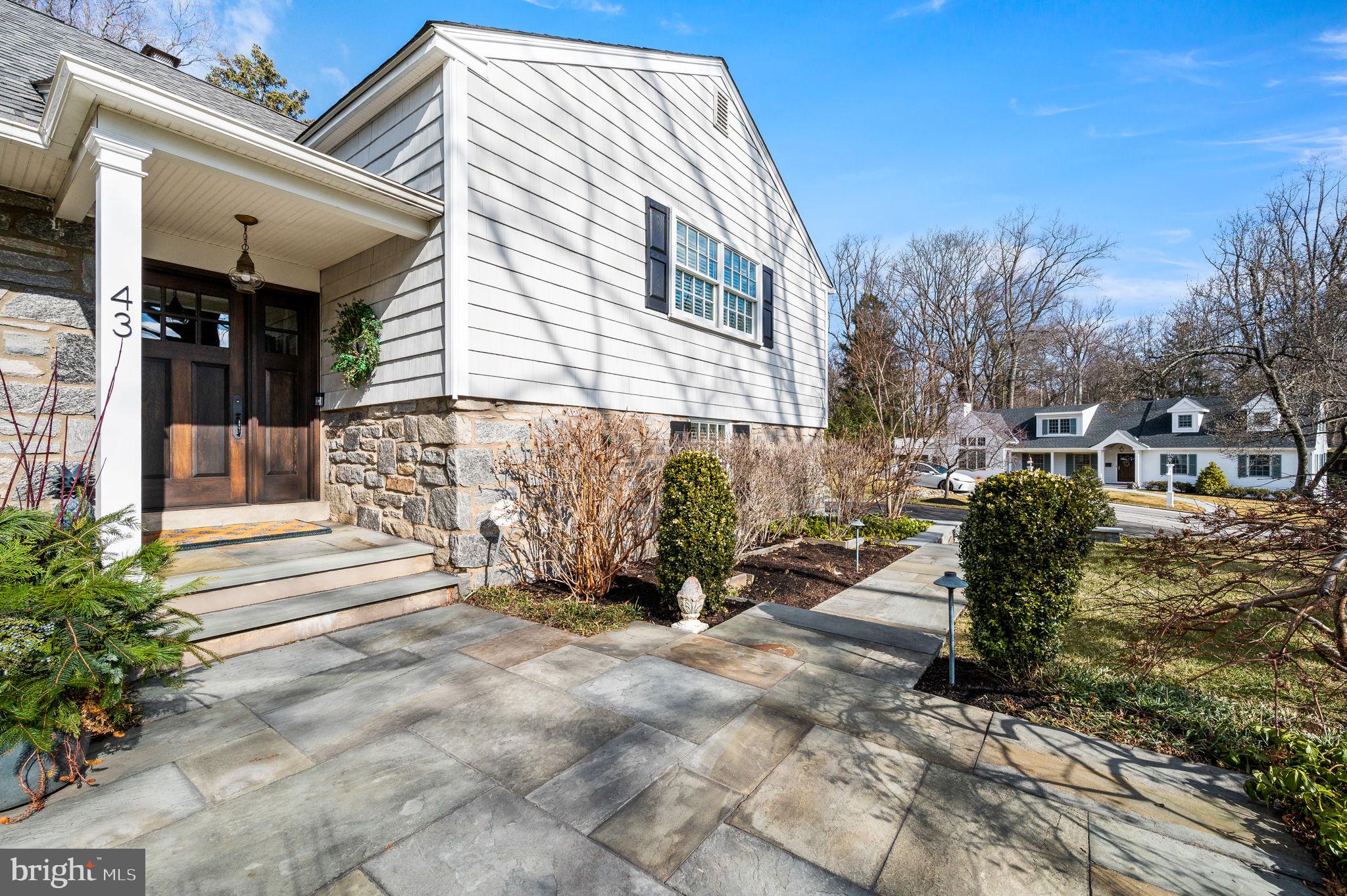 STRAFFORD VILLAGE - Residential