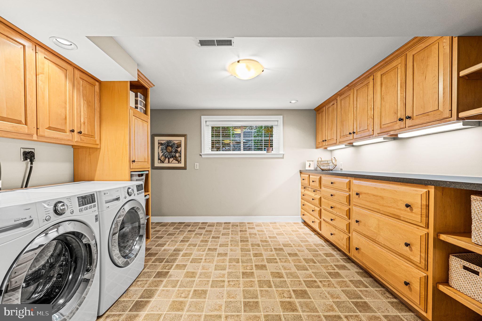 STRAFFORD VILLAGE - Residential