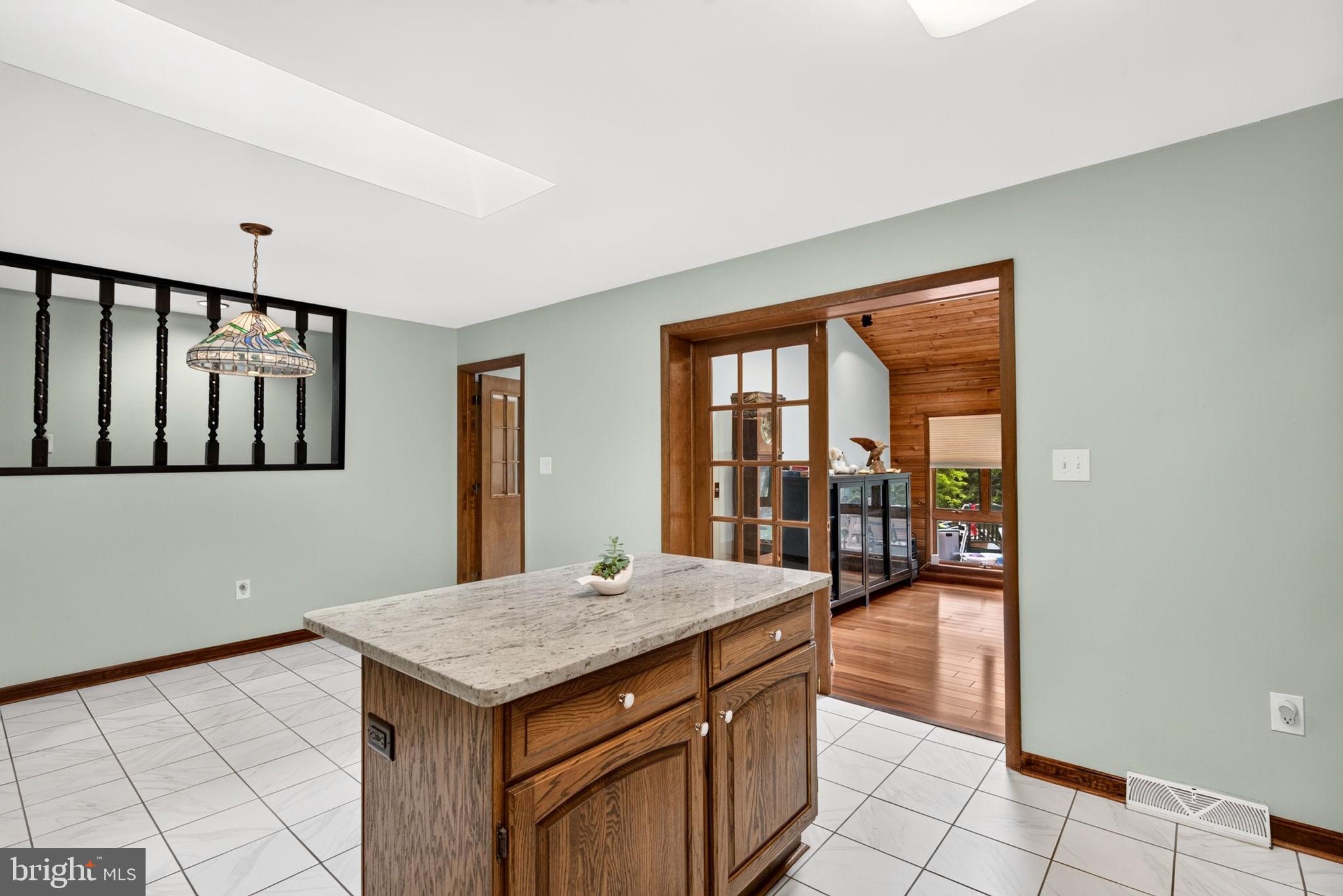 RIDGECROFT - Residential