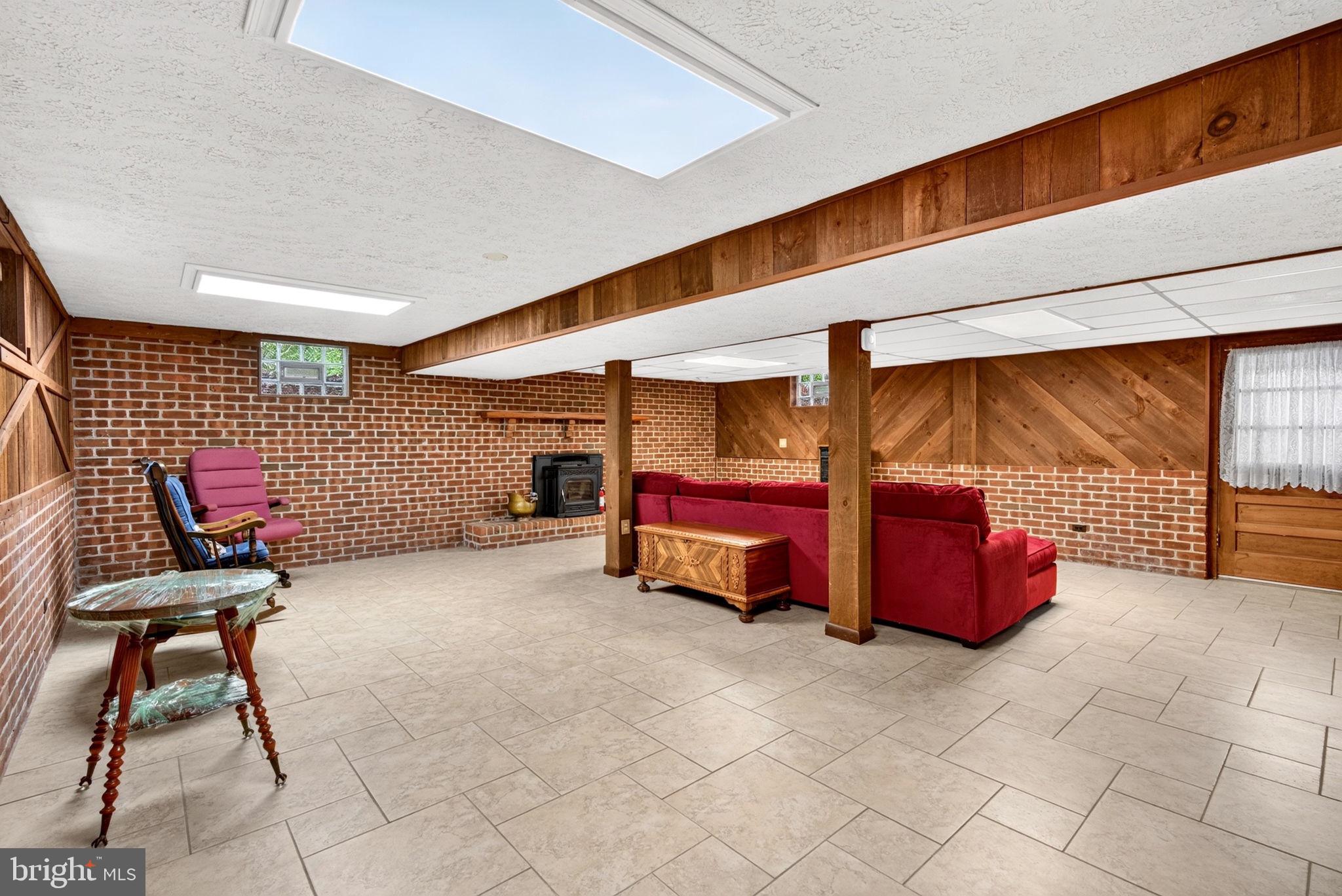 RIDGECROFT - Residential