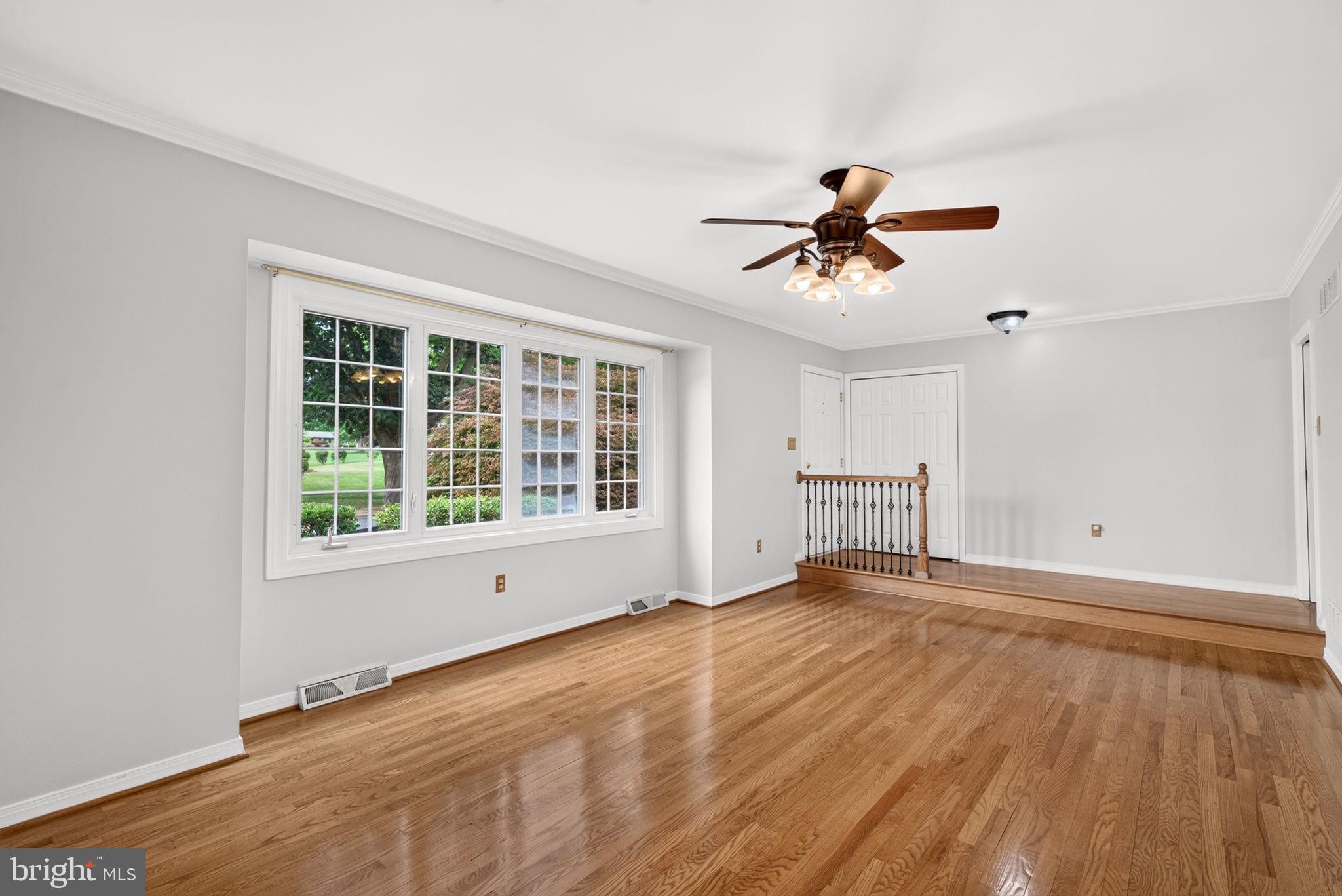 RIDGECROFT - Residential