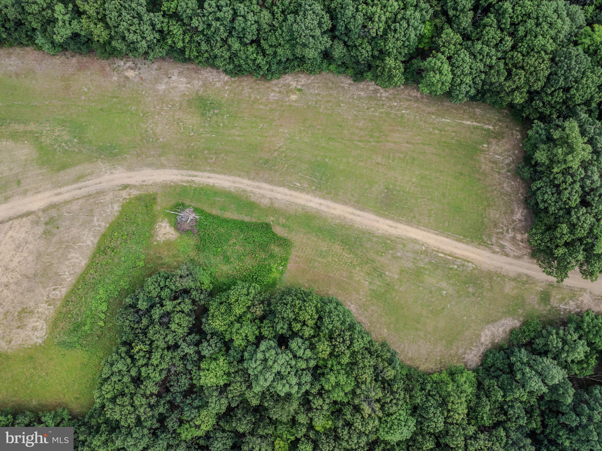 FAIRVIEW OAKS - Land