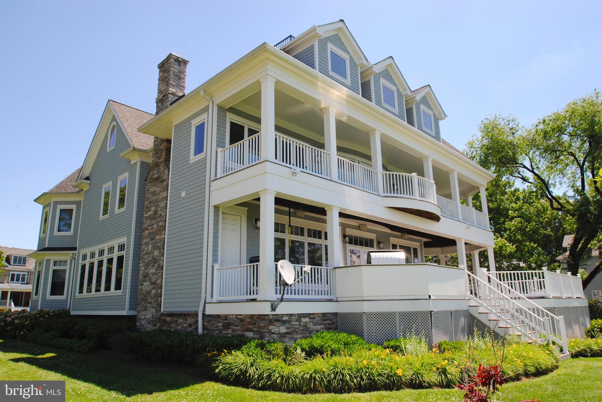 6500 Sq Ft of stunning custom home built by Pilli in 2007/ designed to capture water views throughout/ 3 finished levels (10' ceilings on 1st and 2nd floors)/ open floor plan/ multiple decks on water side/ quality finishings throughout/ kitchen with Wolf, Sub Zero, Miele, granite, custom cabinetry/ 3rd level Great Room with roof deck access and 300 degree water views/ geo thermal/ private pier with 4/ MLW