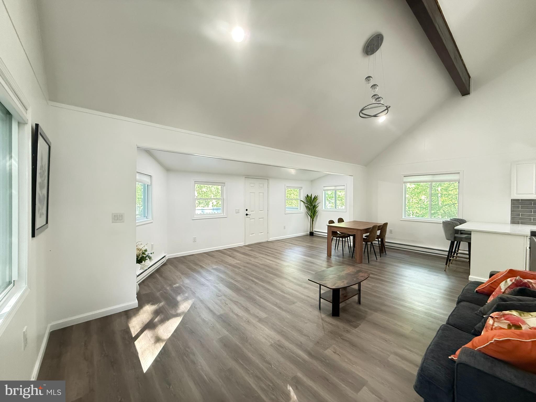 SAW CREEK ESTATES - Residential