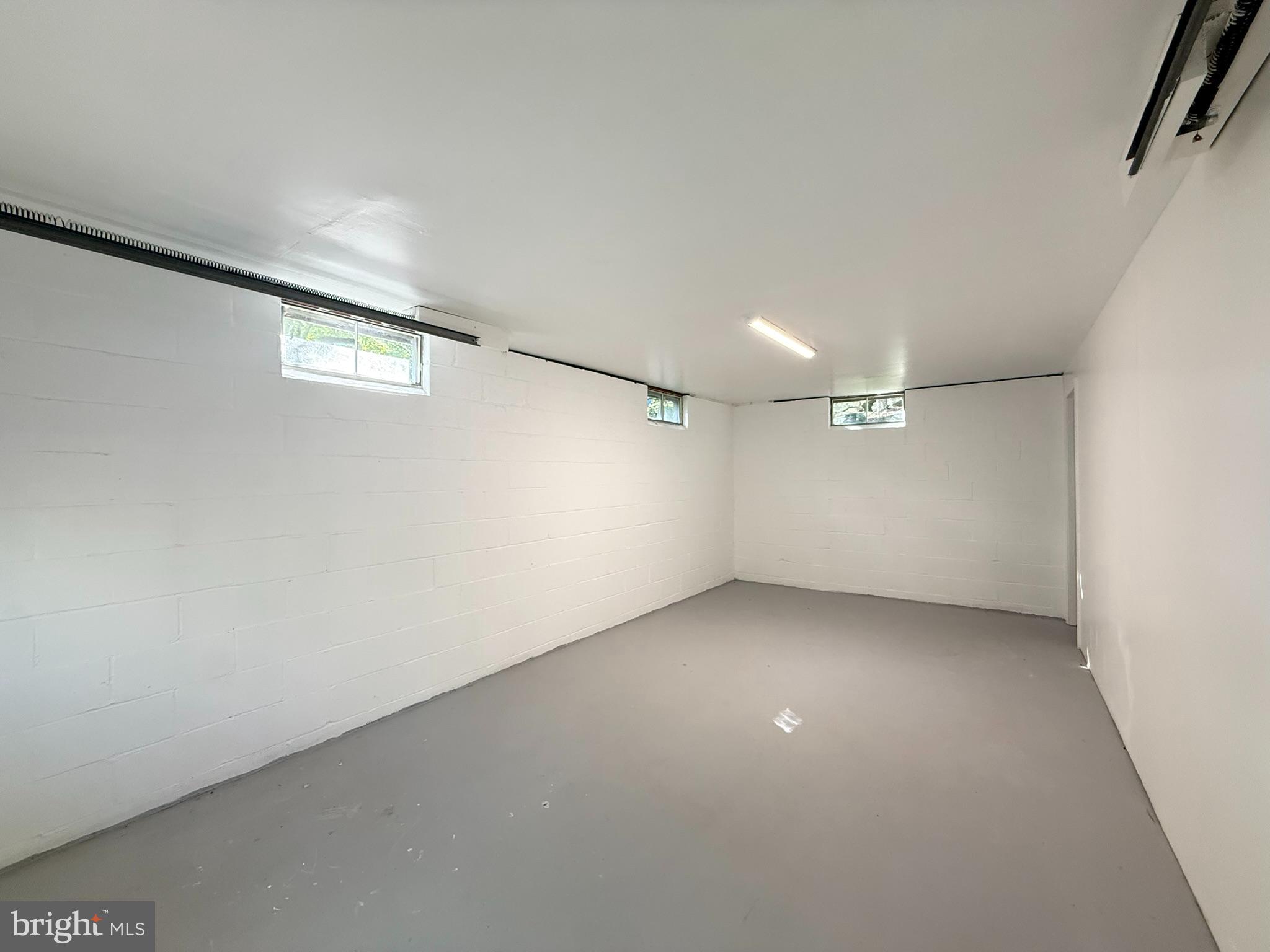 SAW CREEK ESTATES - Residential