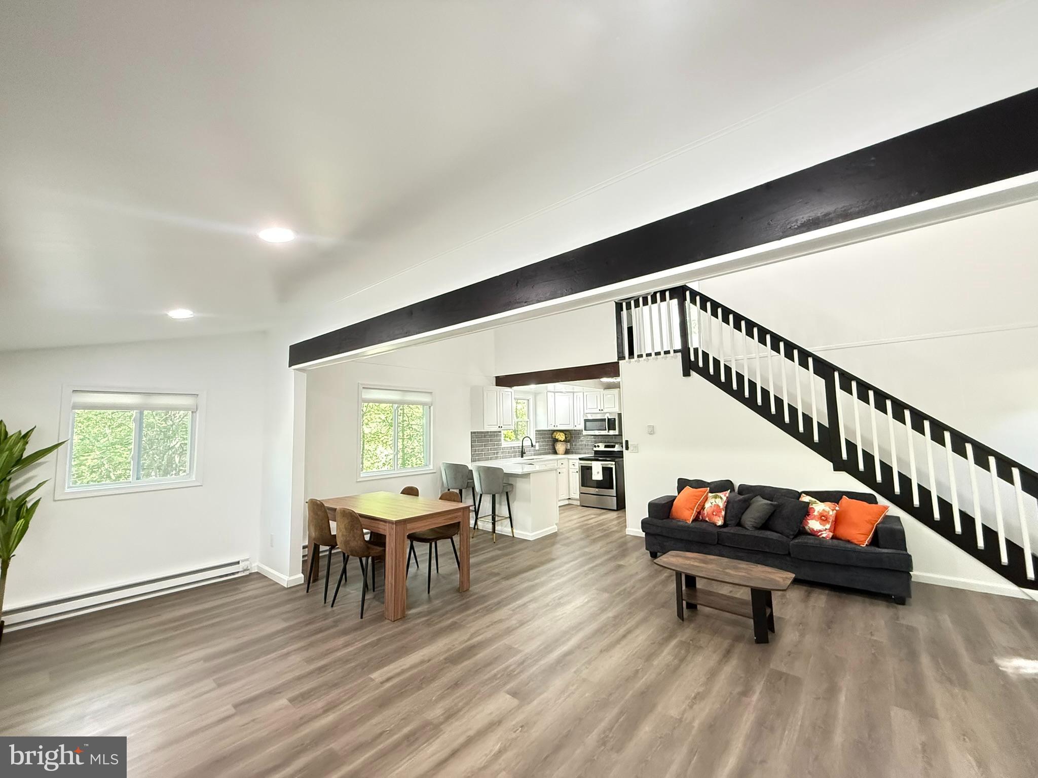 SAW CREEK ESTATES - Residential