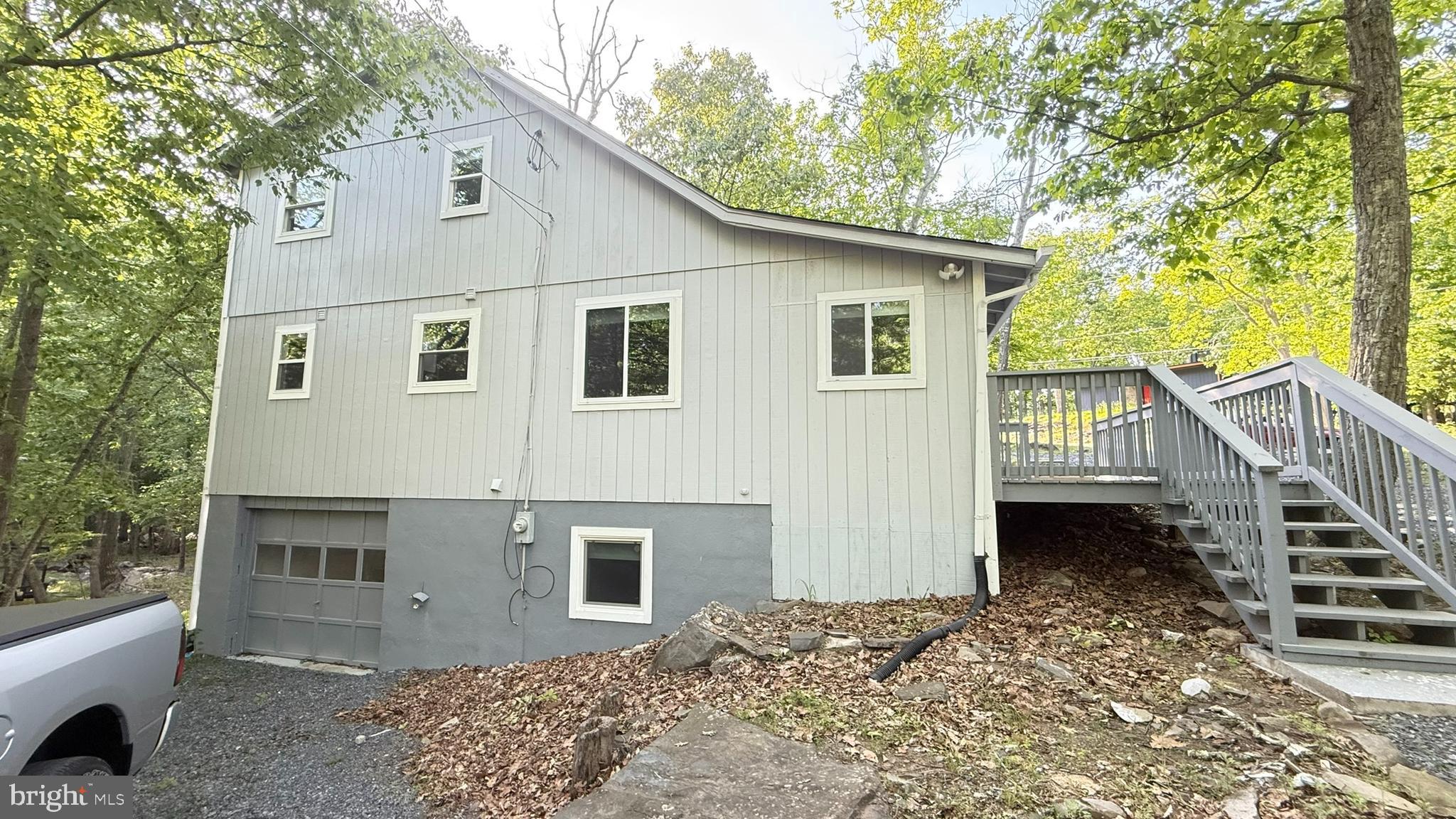 SAW CREEK ESTATES - Residential