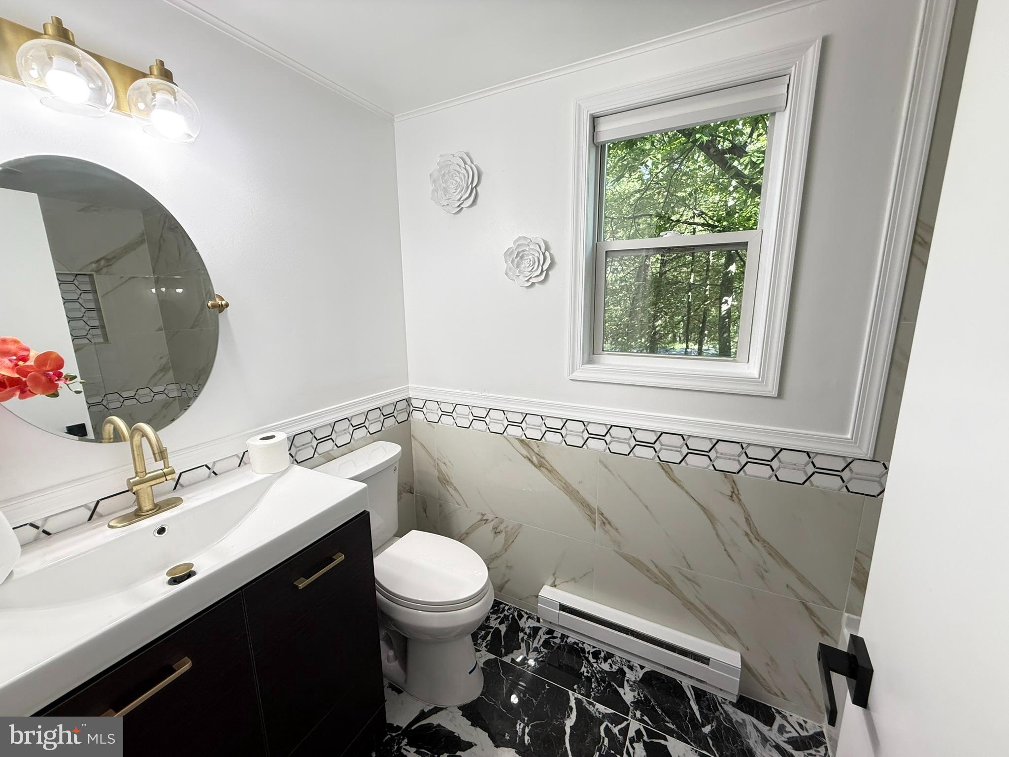 SAW CREEK ESTATES - Residential