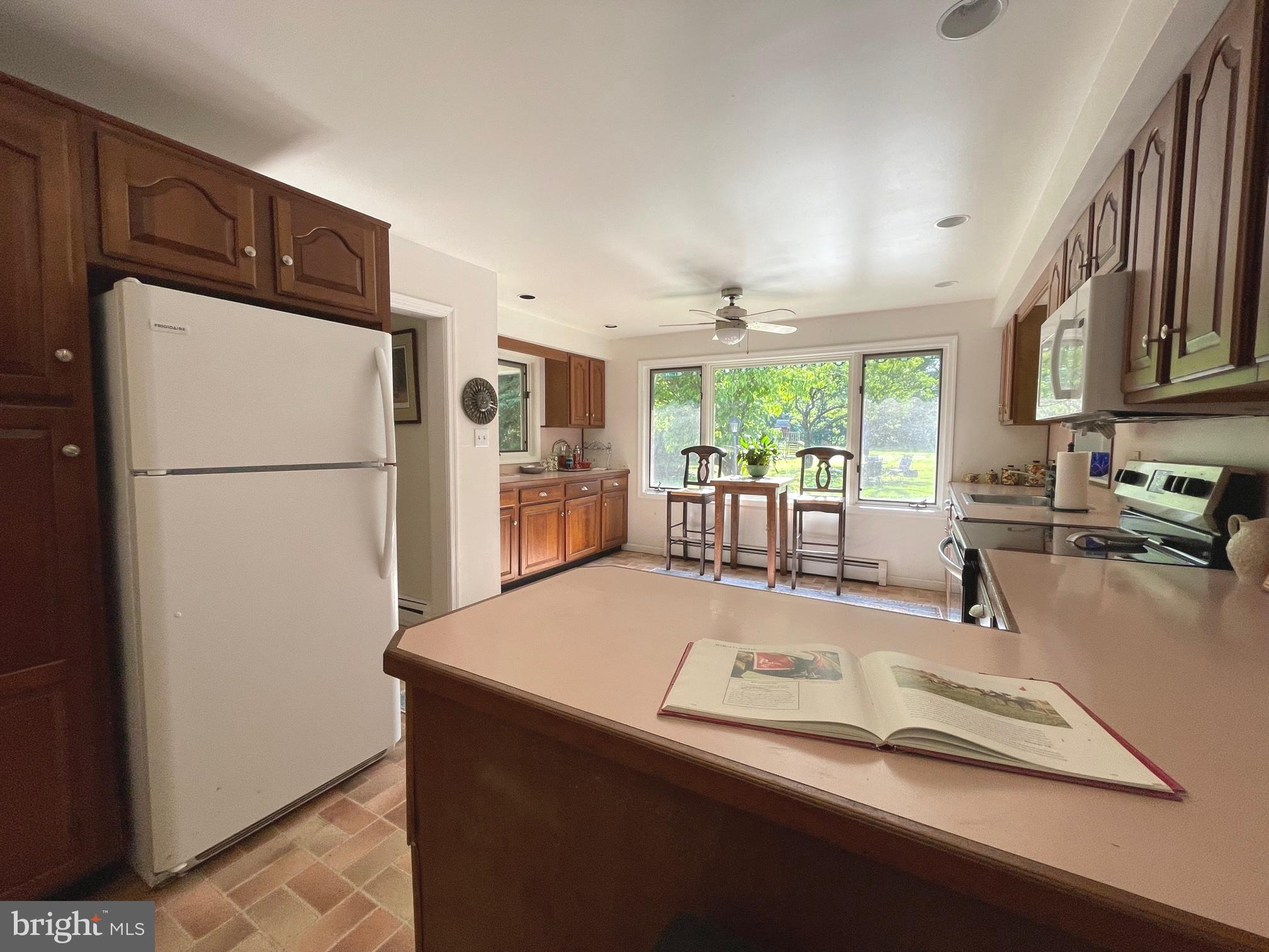 VALLEY FORGE MTN - Residential