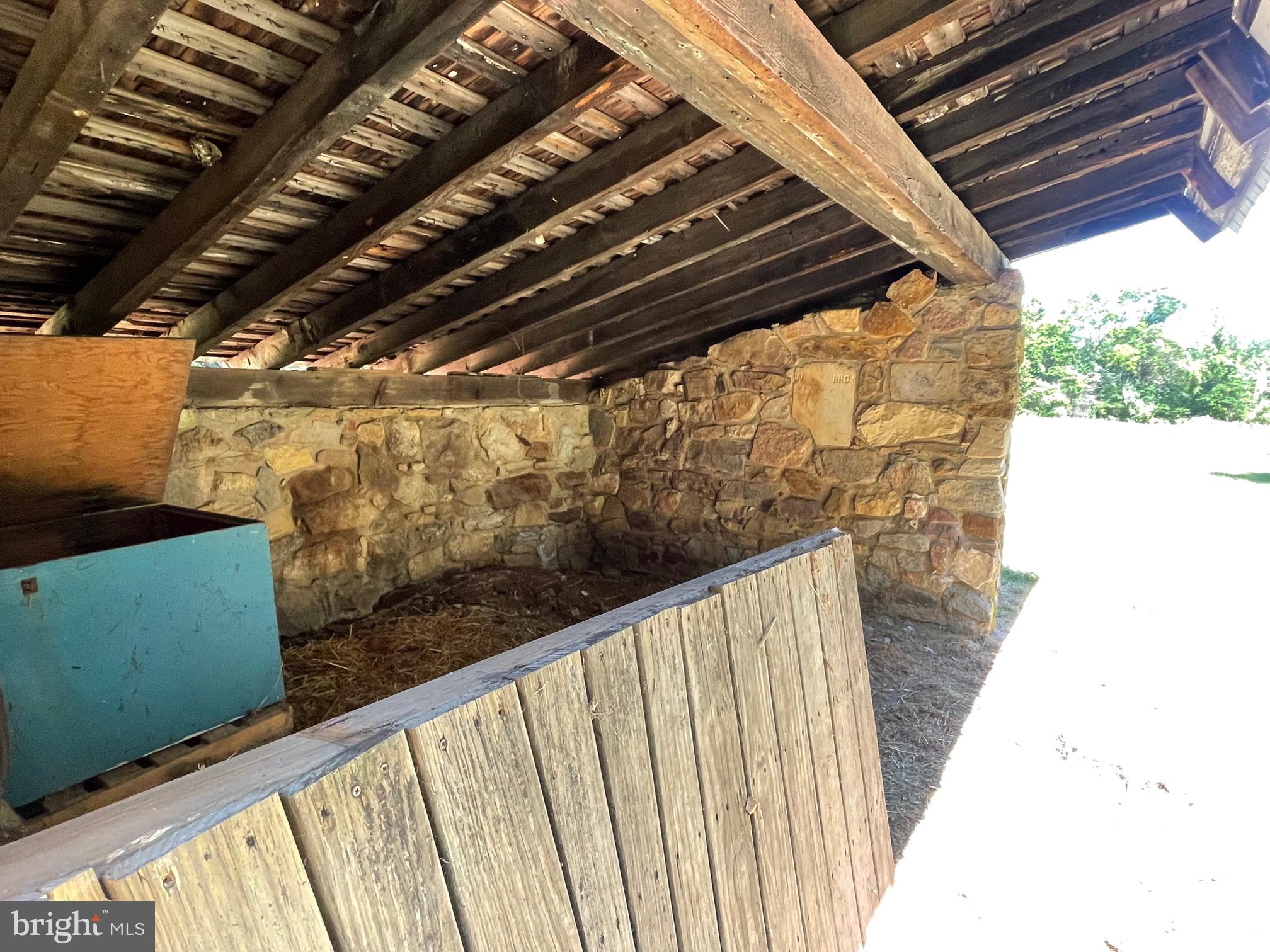 VALLEY FORGE MTN - Residential