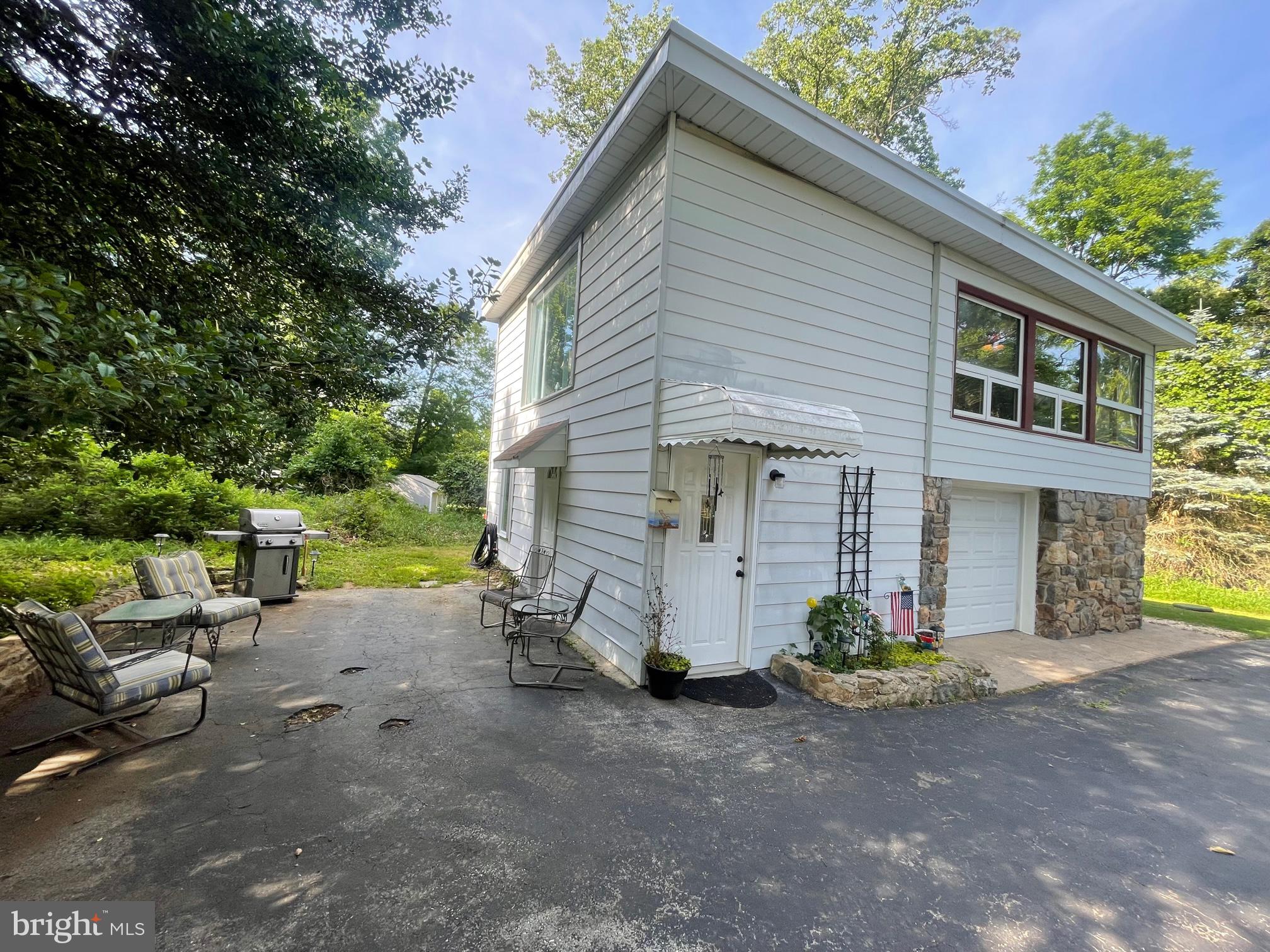 VALLEY FORGE MTN - Residential