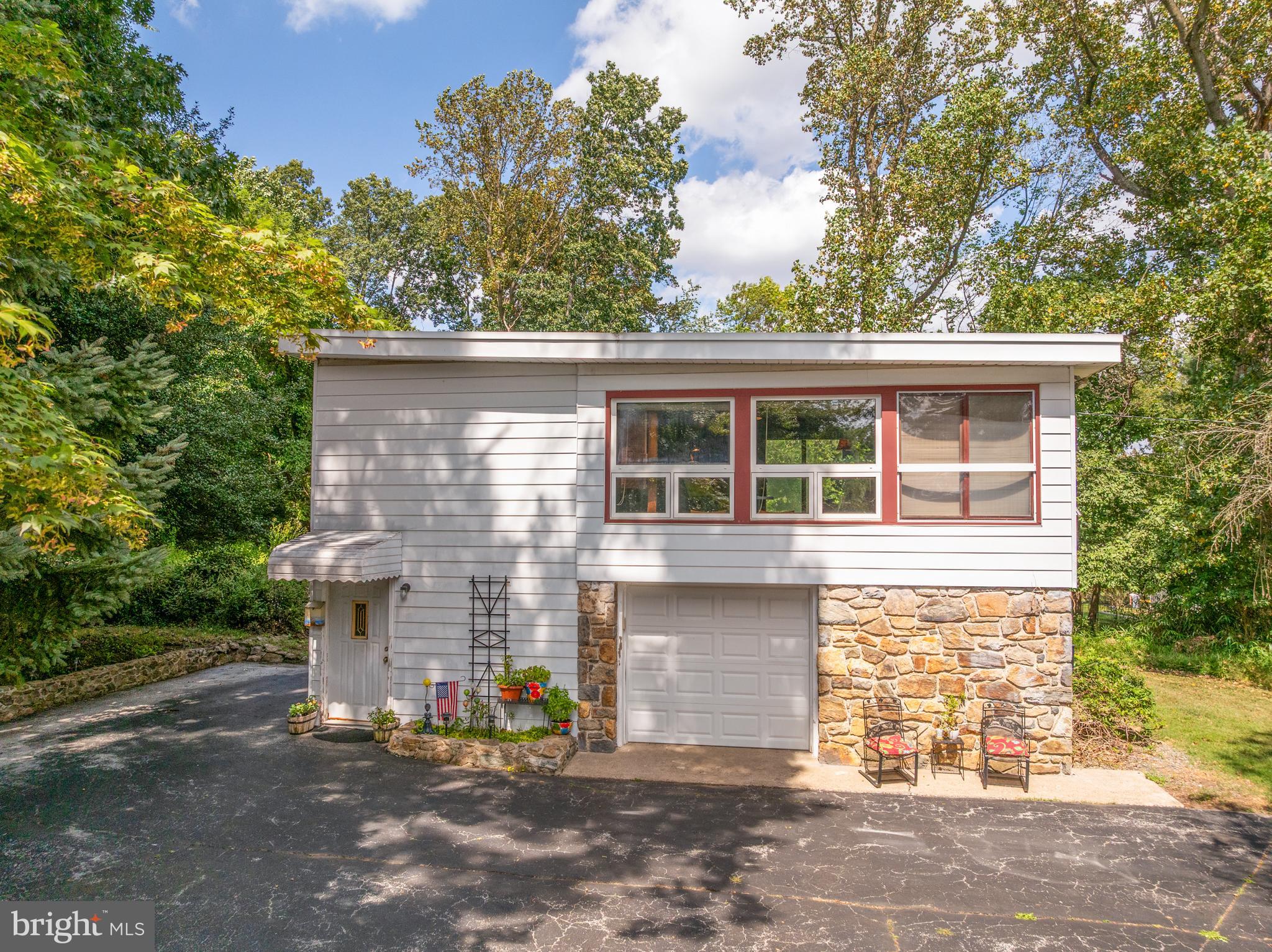 VALLEY FORGE MTN - Residential
