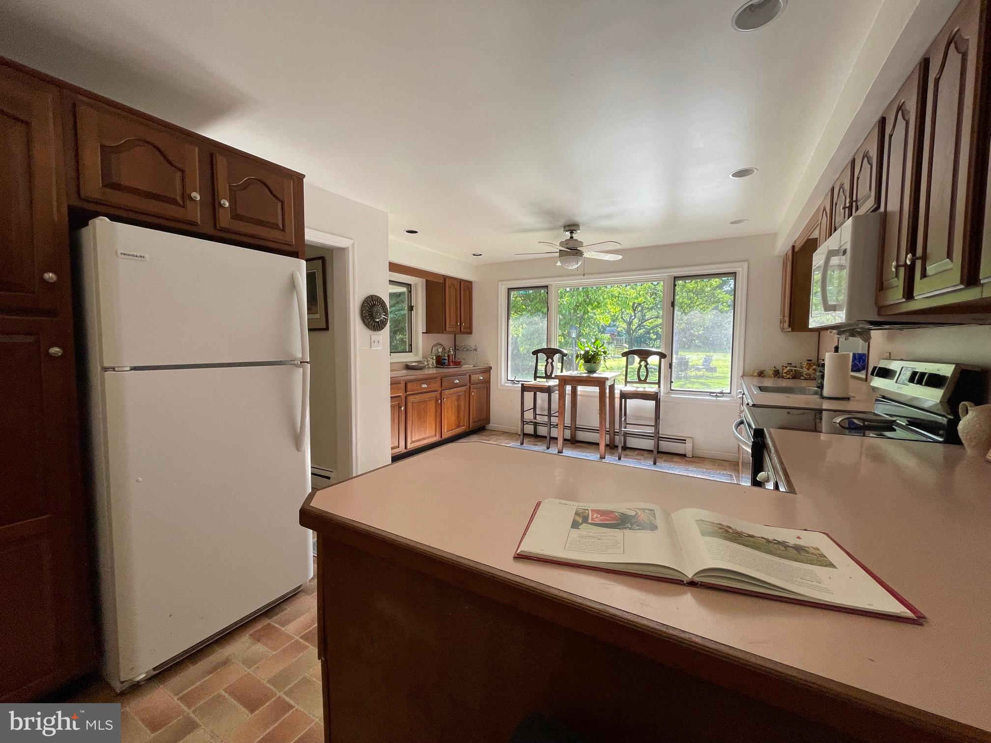 VALLEY FORGE MTN - Residential