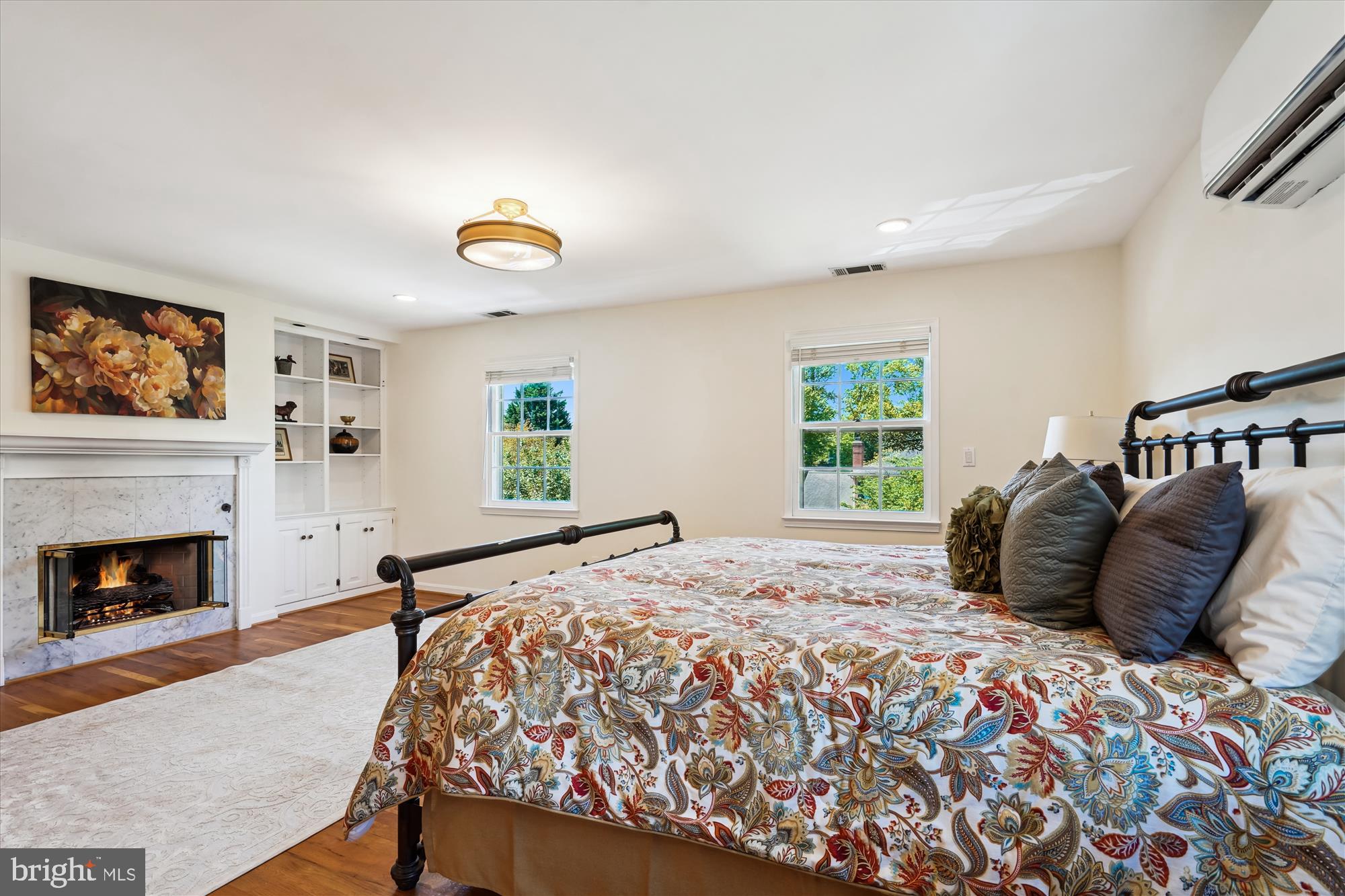 MONTROSE WOODS - Residential