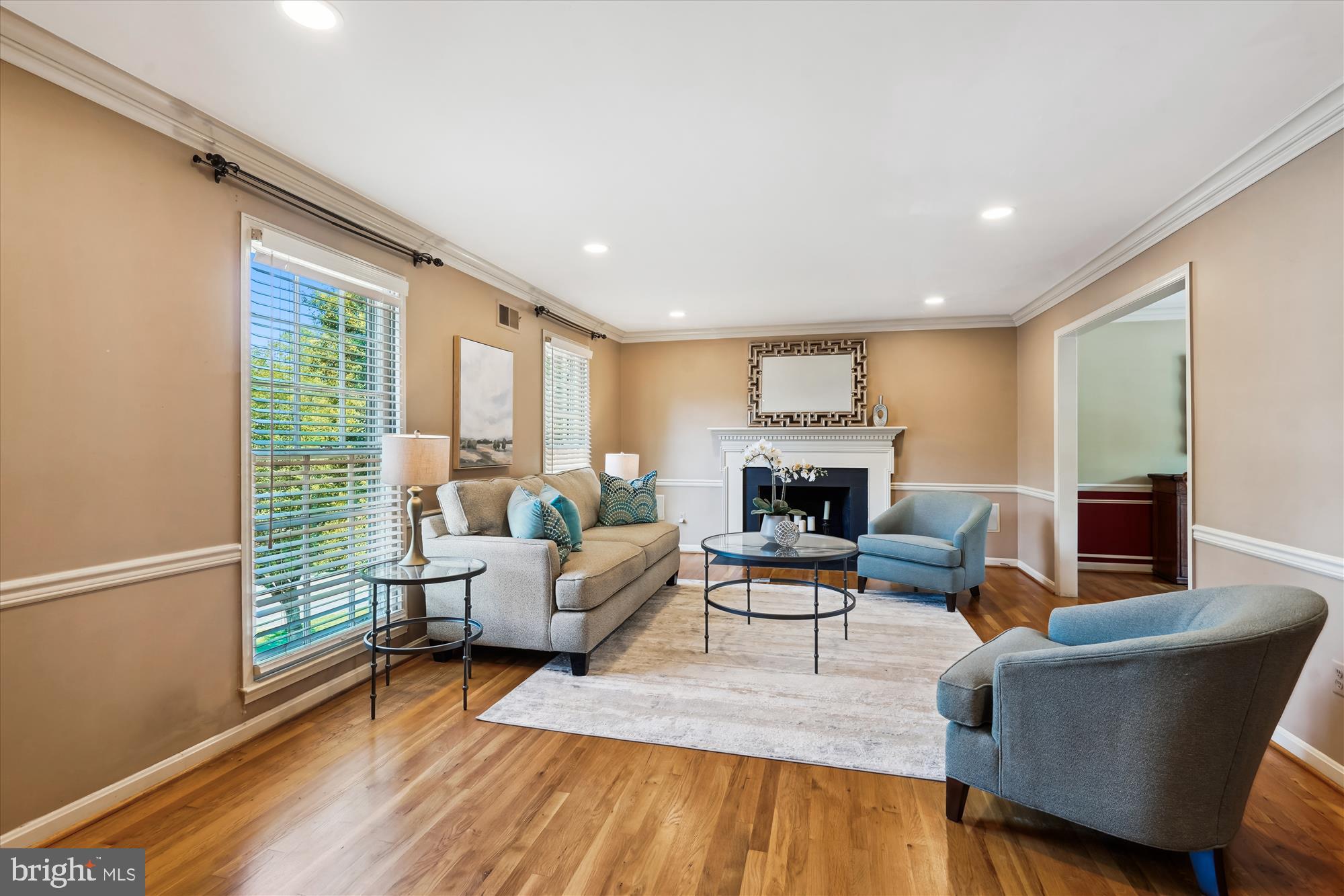 MONTROSE WOODS - Residential