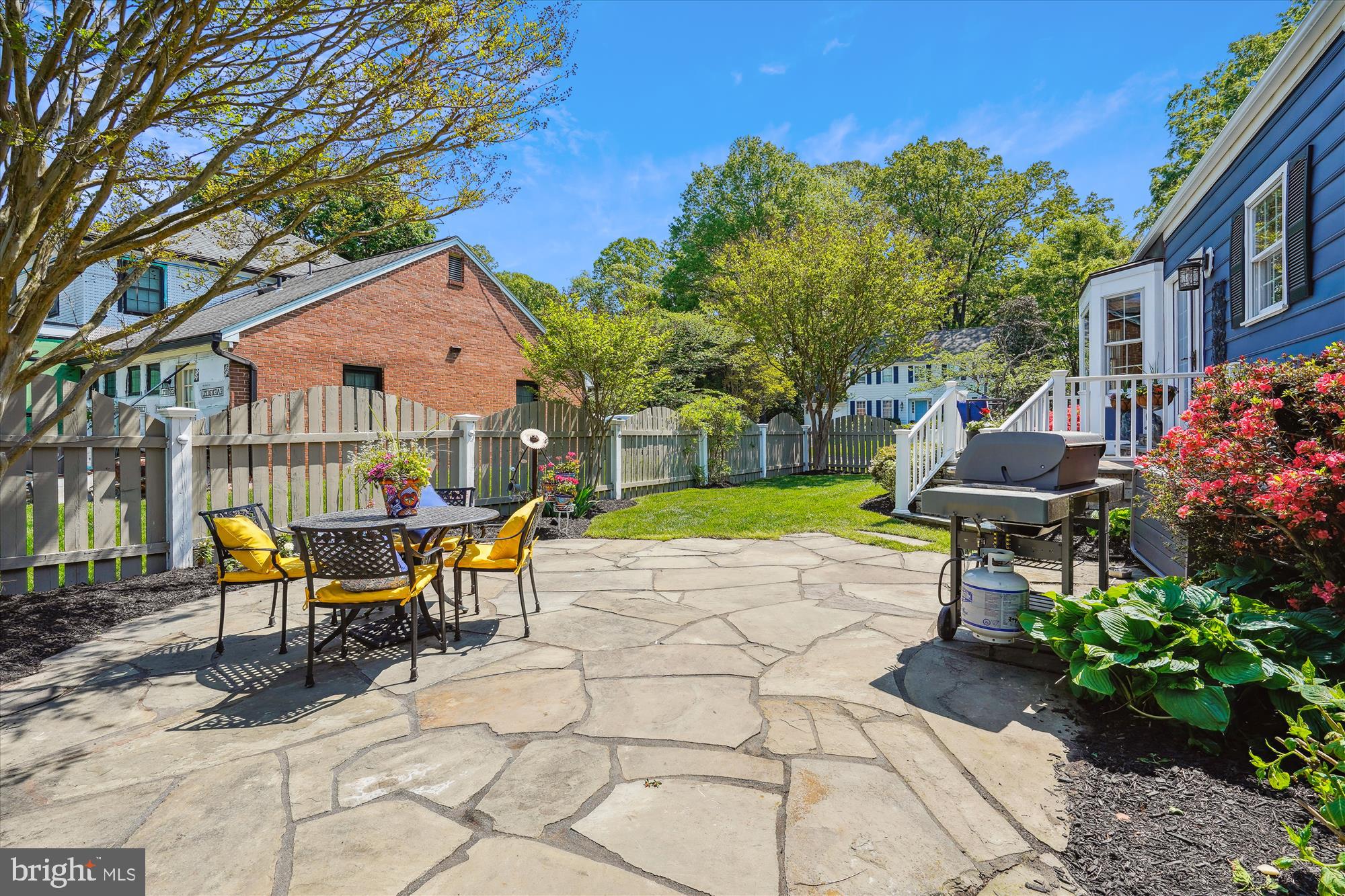 MONTROSE WOODS - Residential