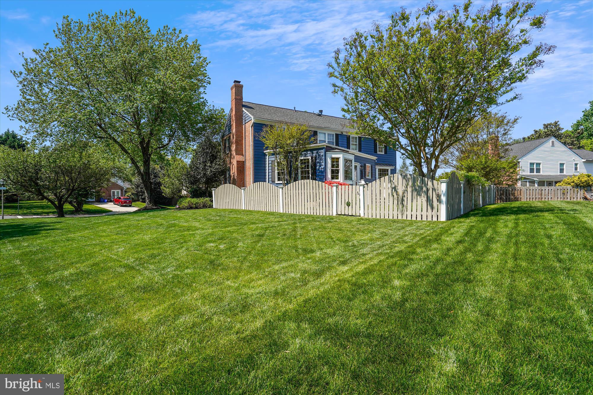 MONTROSE WOODS - Residential