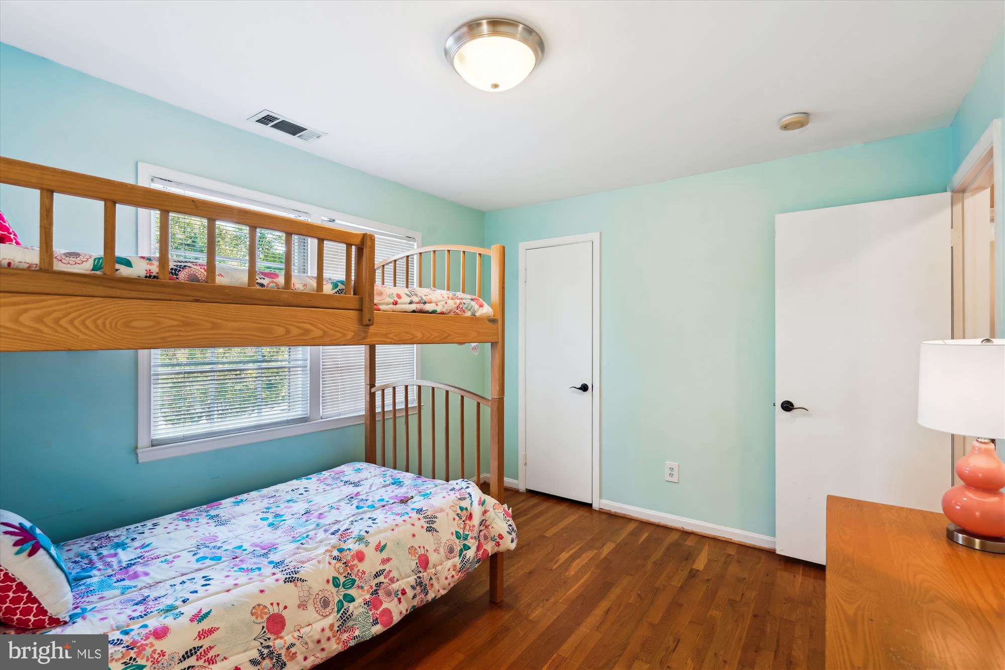 MONTROSE WOODS - Residential
