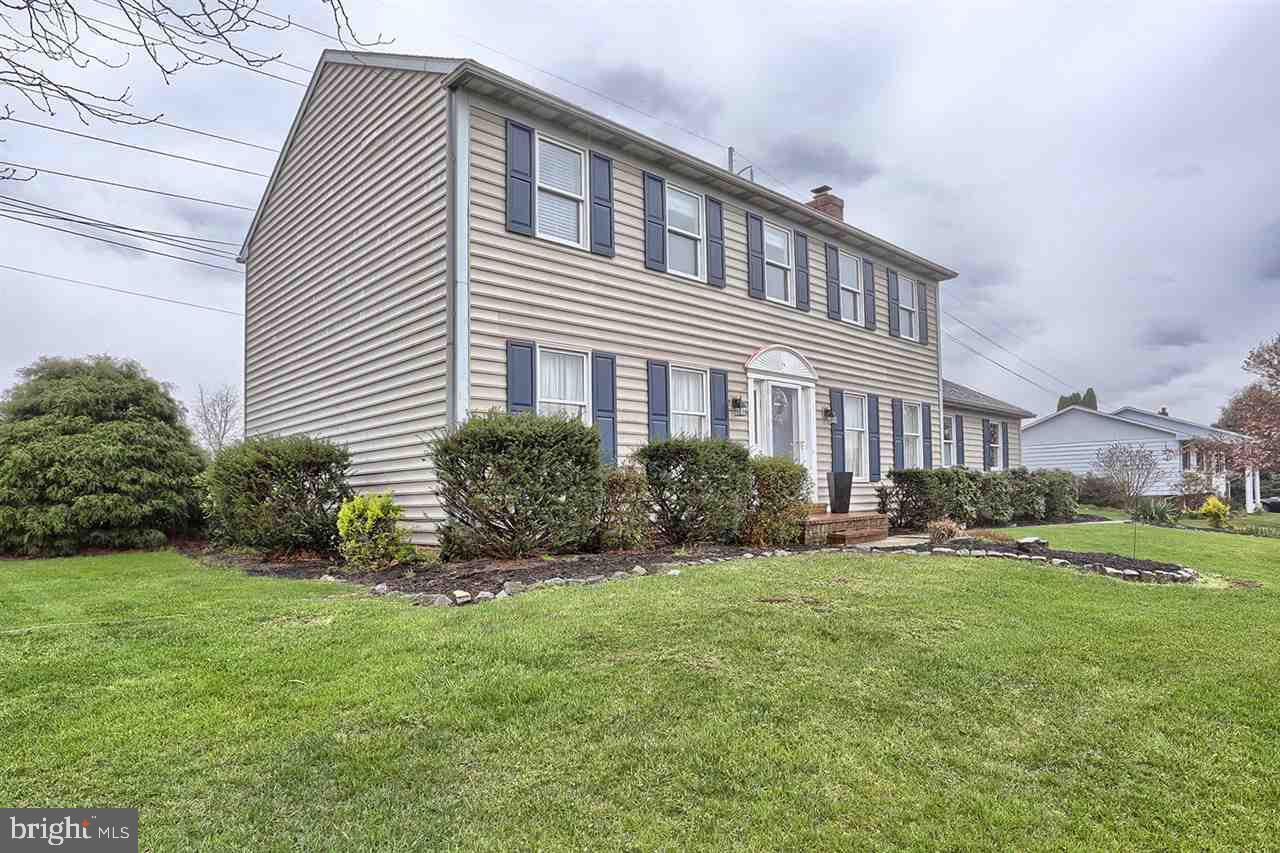 SAMPLE BRIDGE ESTATES - Residential