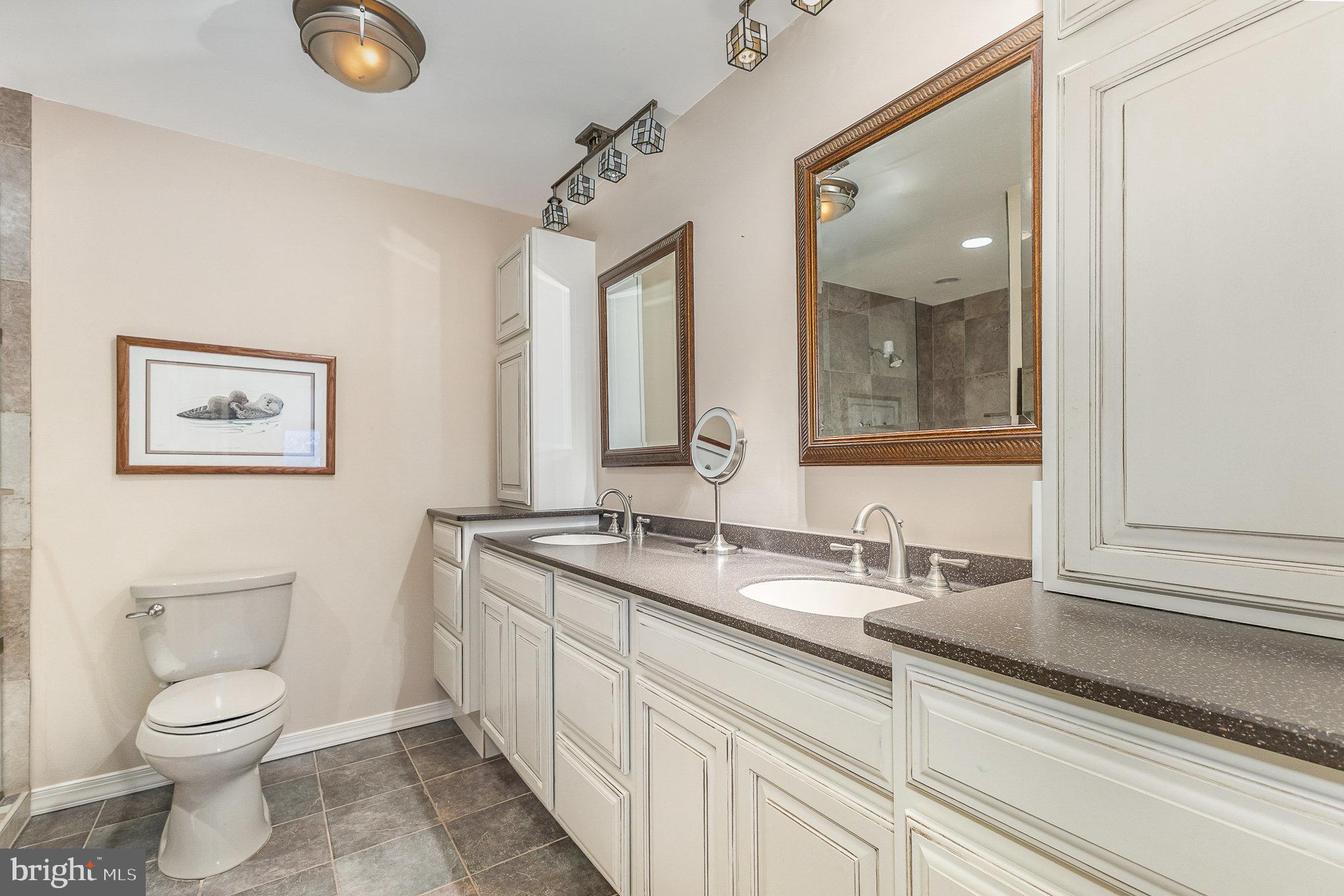 OAKMONT - Residential