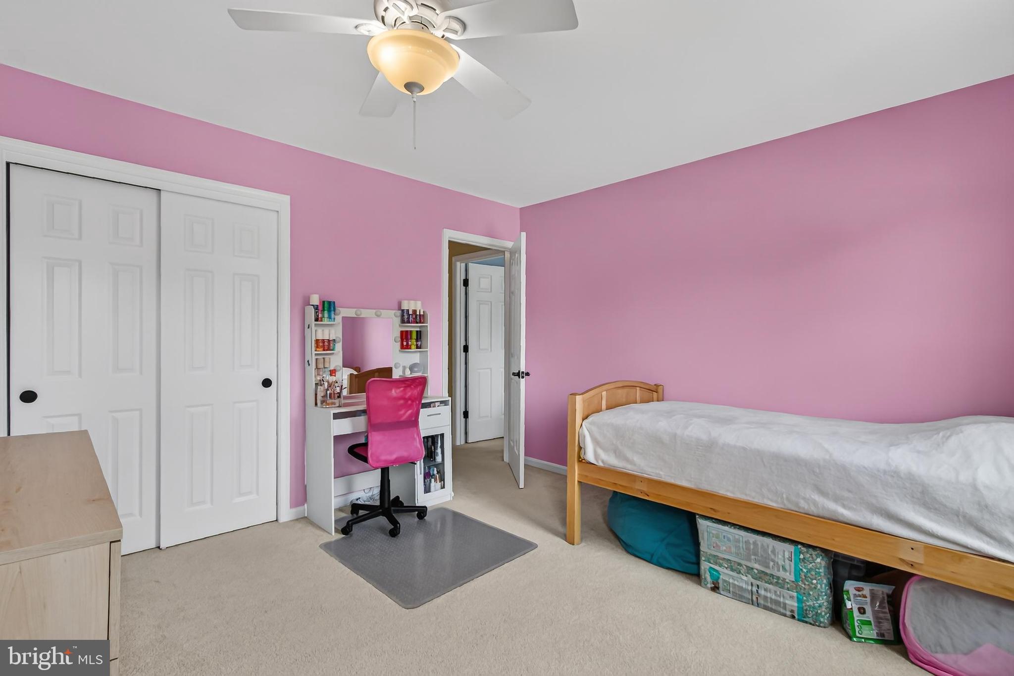 LIFESTYLE AT SULLY STATION - Residential