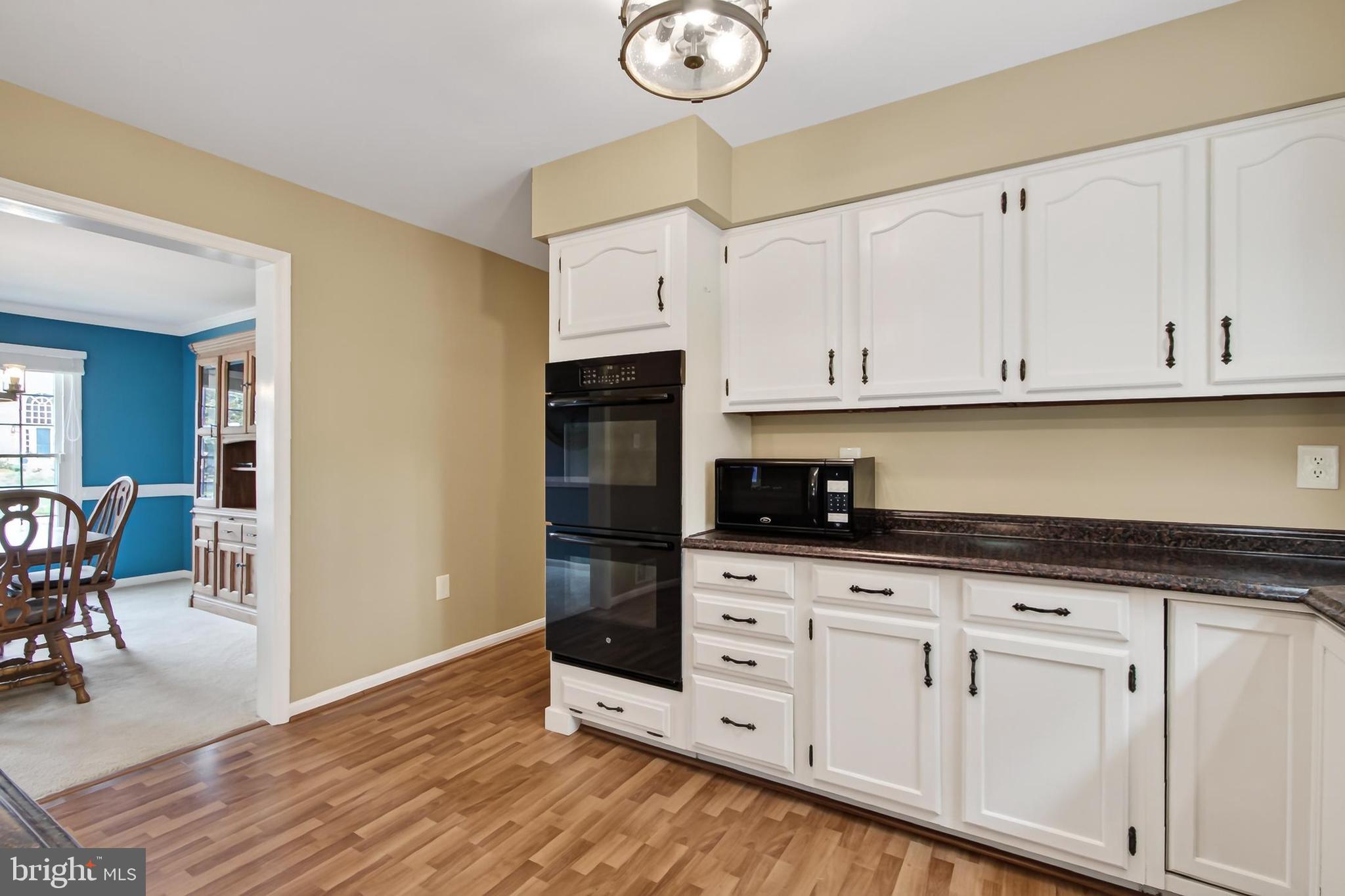 LIFESTYLE AT SULLY STATION - Residential