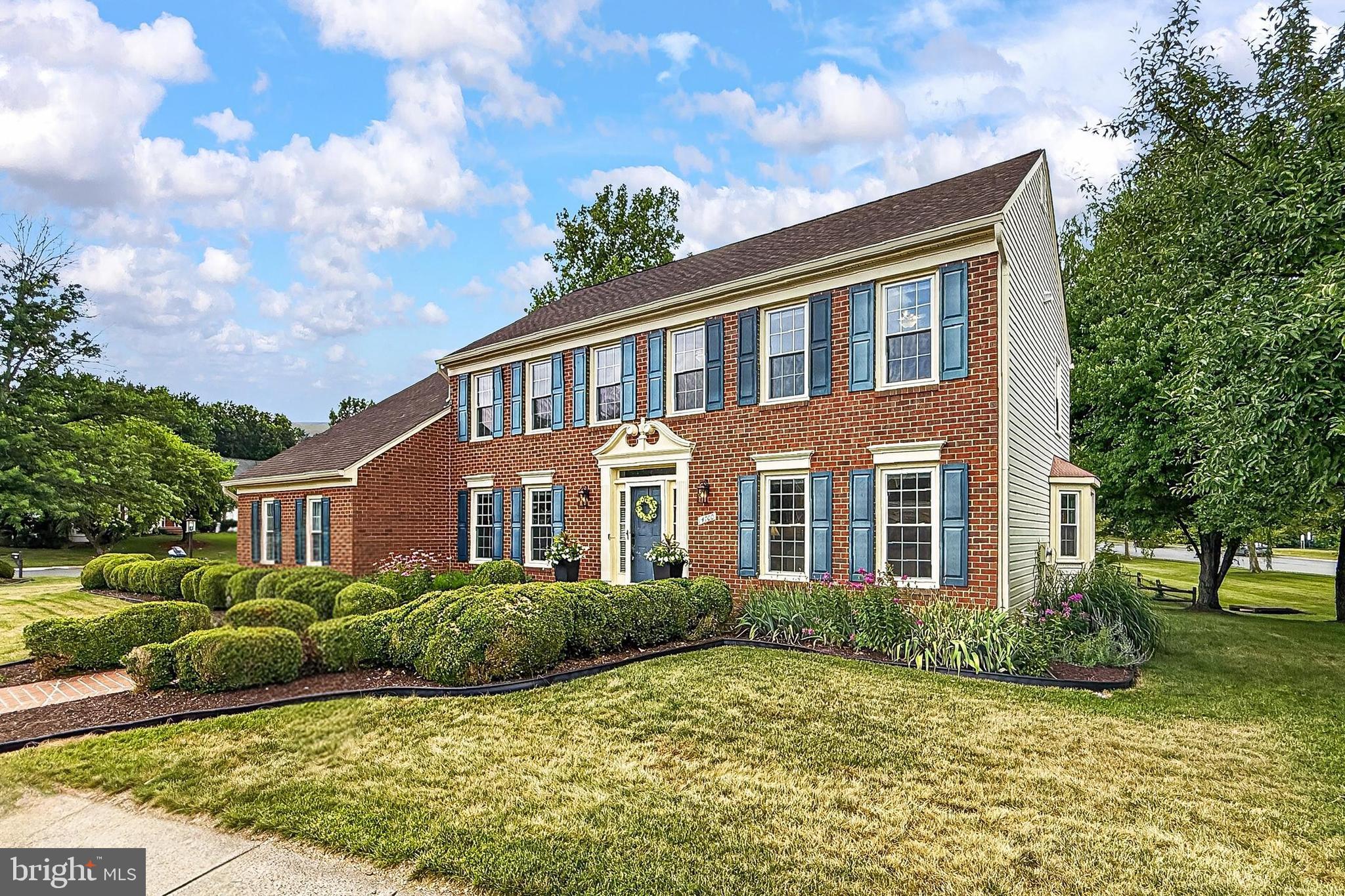 LIFESTYLE AT SULLY STATION - Residential