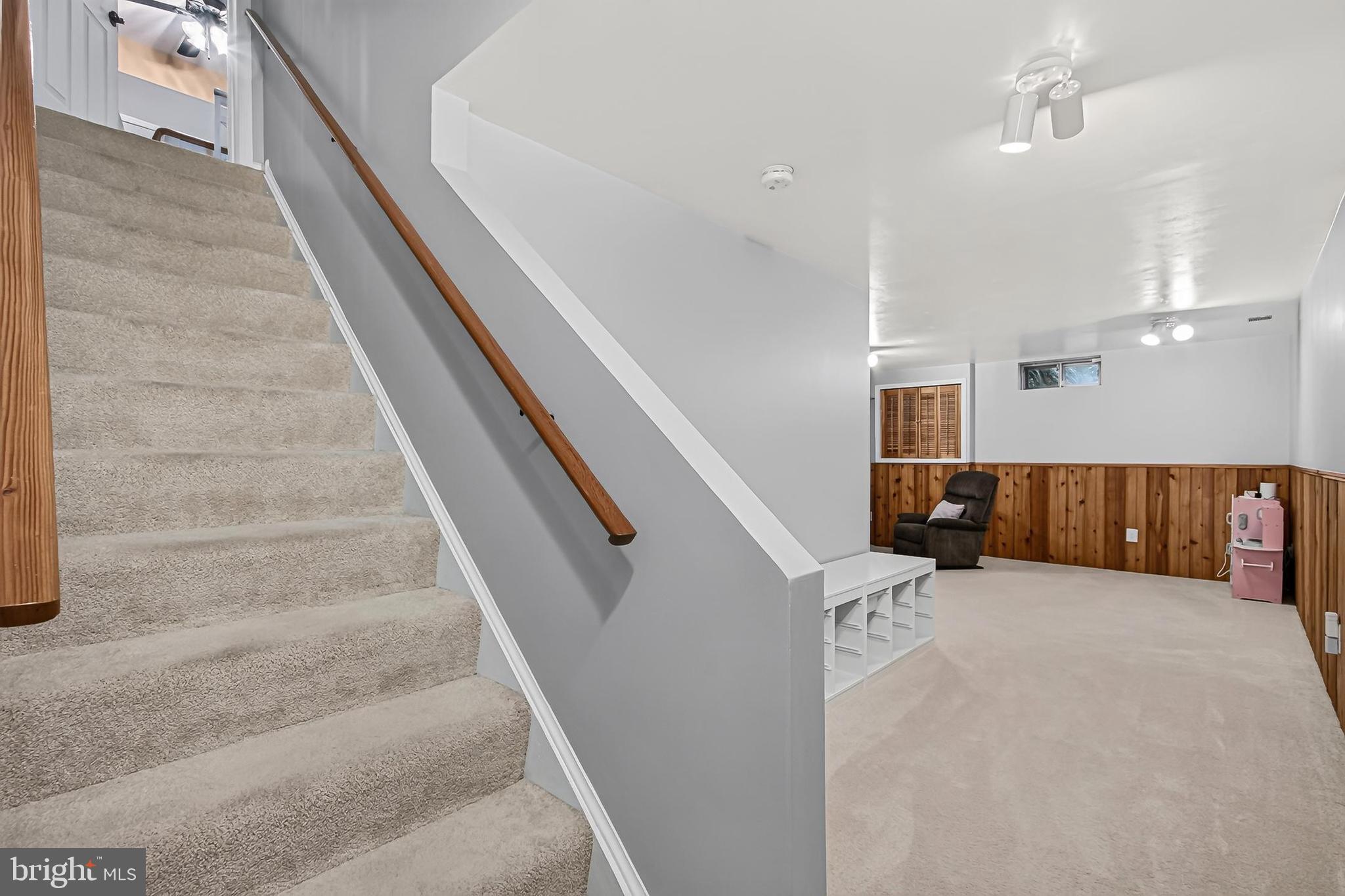 LIFESTYLE AT SULLY STATION - Residential
