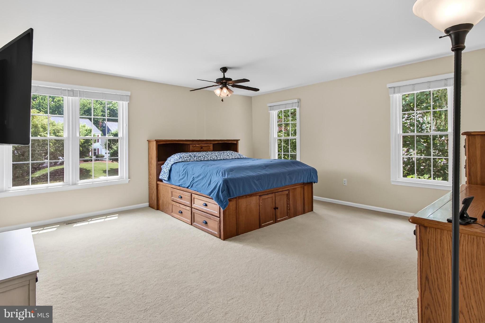 LIFESTYLE AT SULLY STATION - Residential