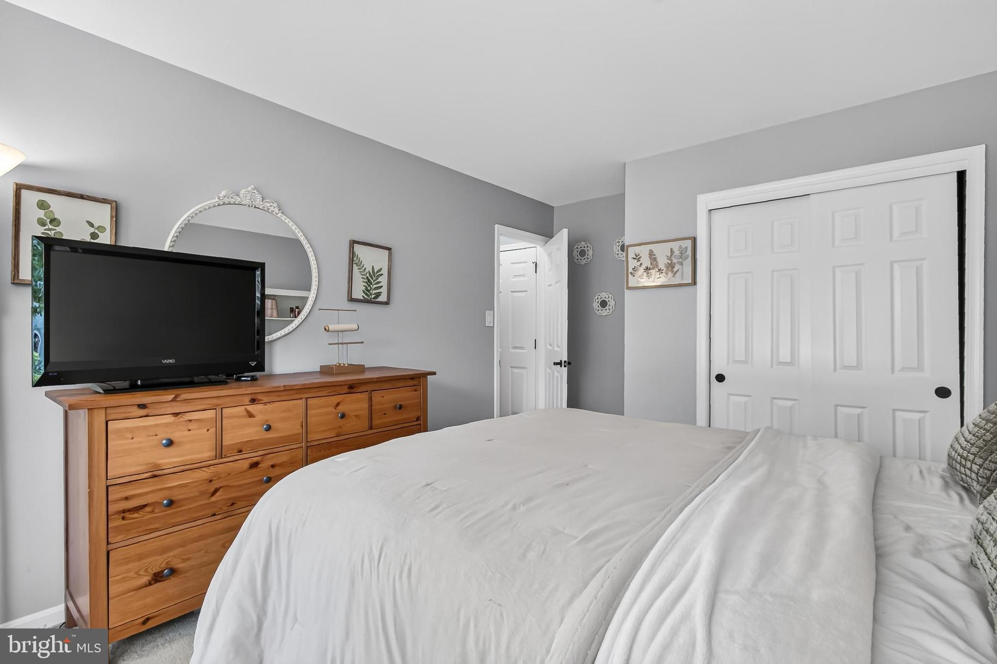 LIFESTYLE AT SULLY STATION - Residential