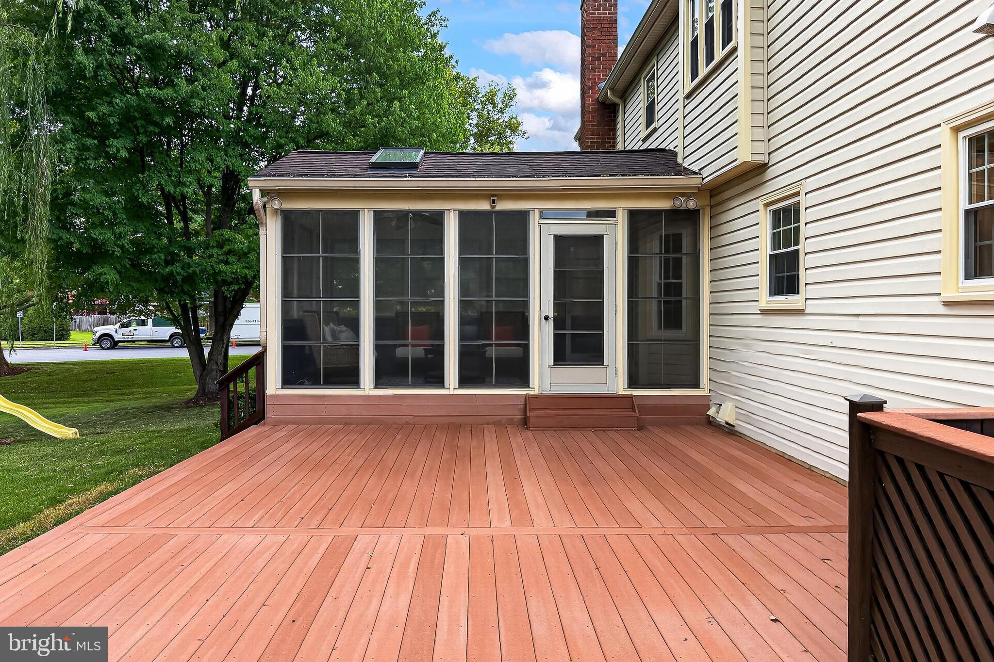 LIFESTYLE AT SULLY STATION - Residential