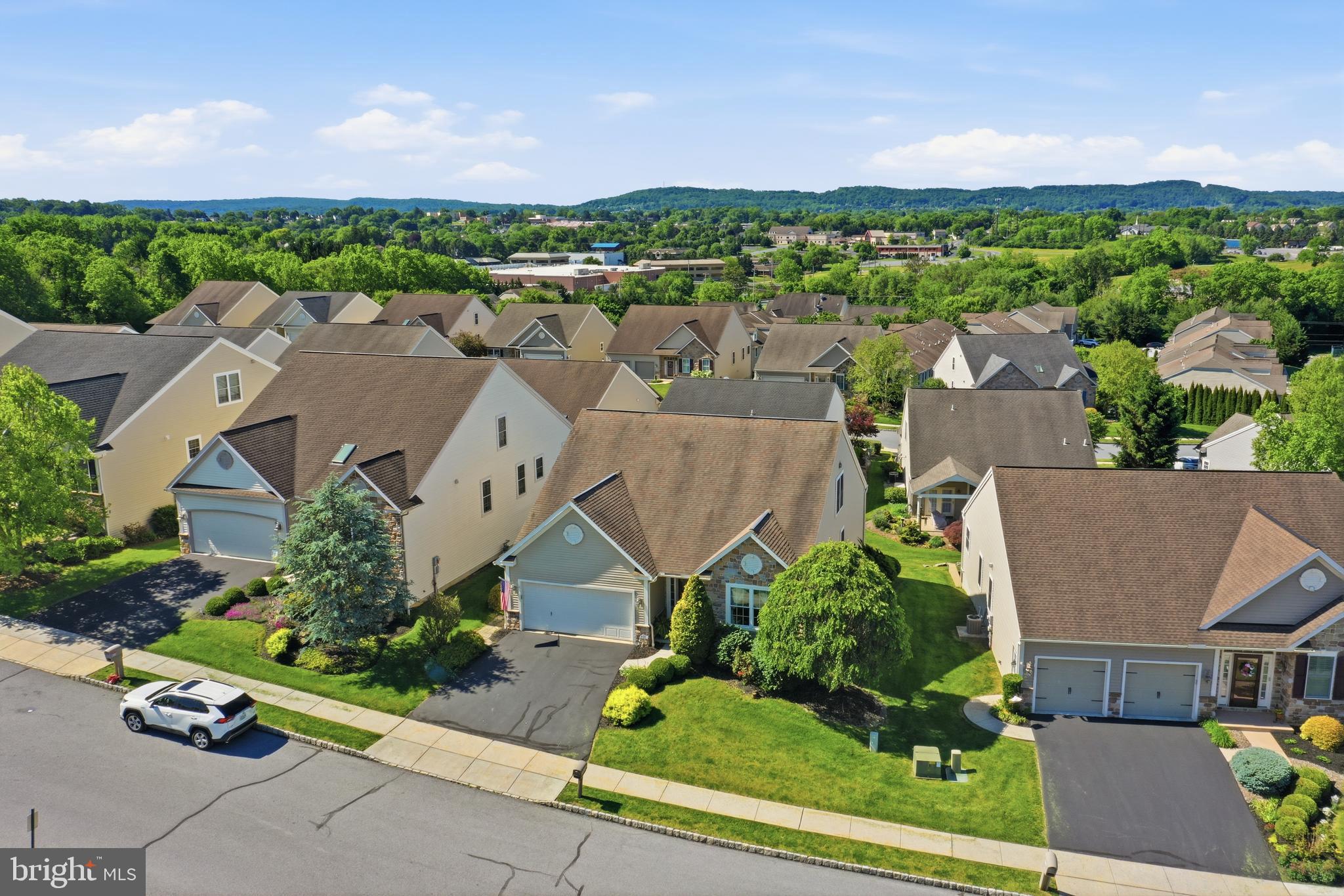 ROSEMONT - Residential