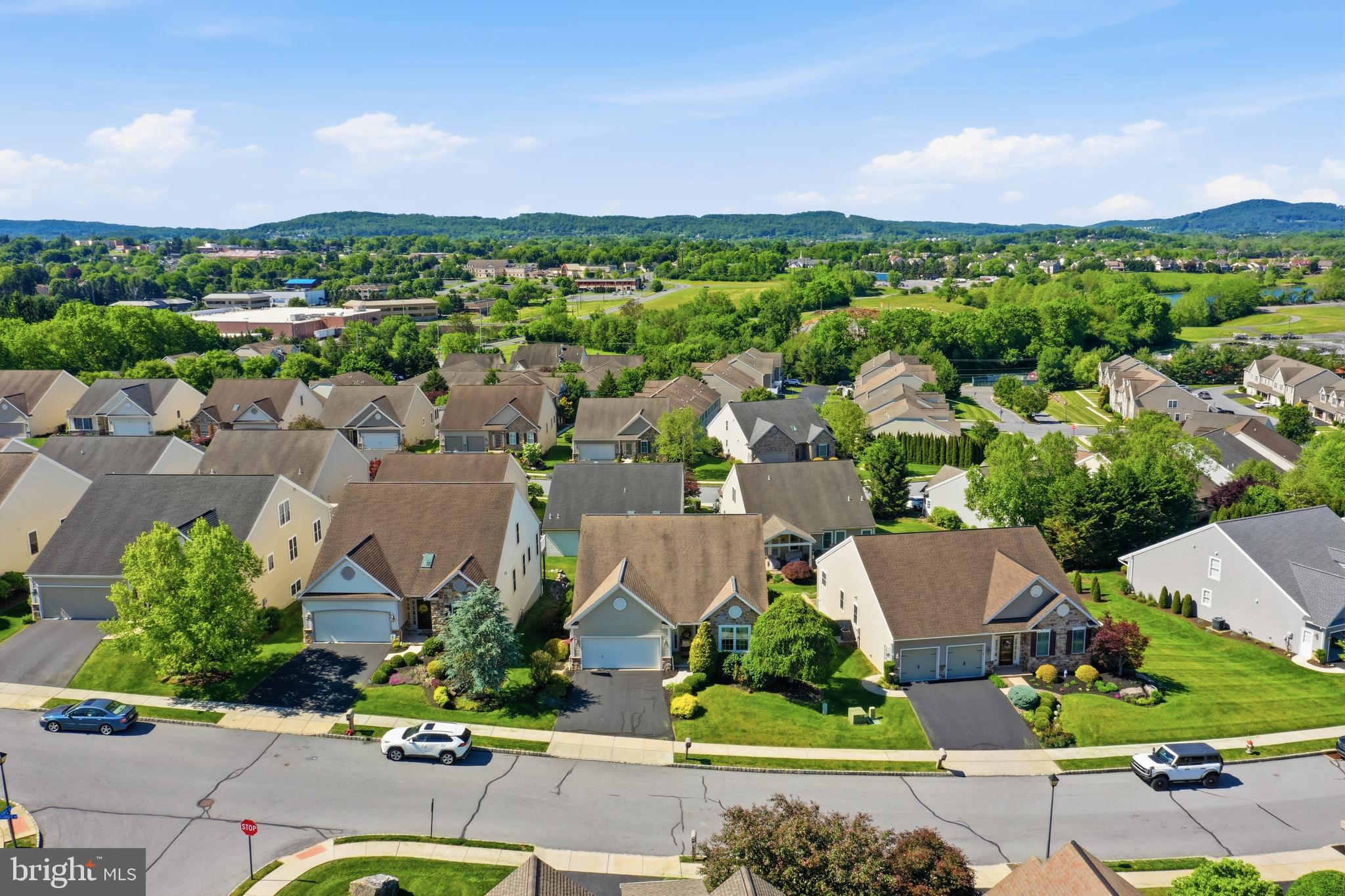 ROSEMONT - Residential