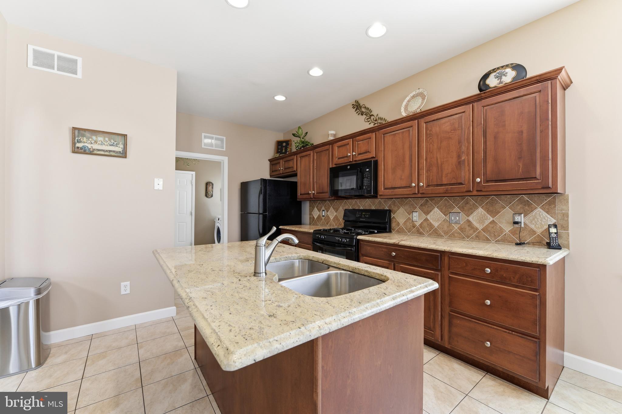 ROSEMONT - Residential