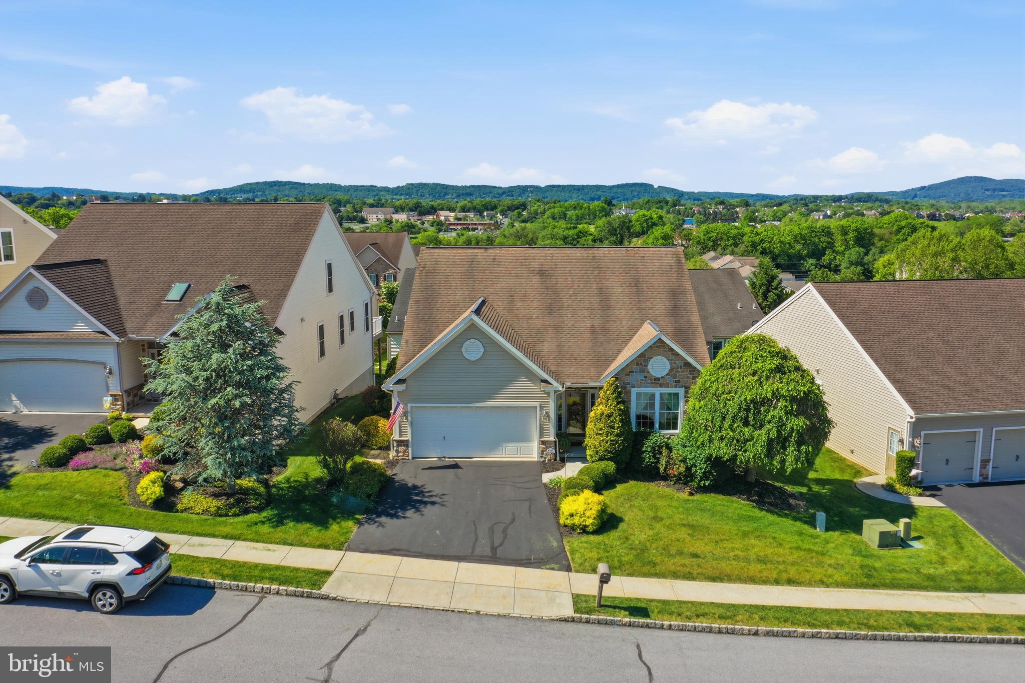 ROSEMONT - Residential