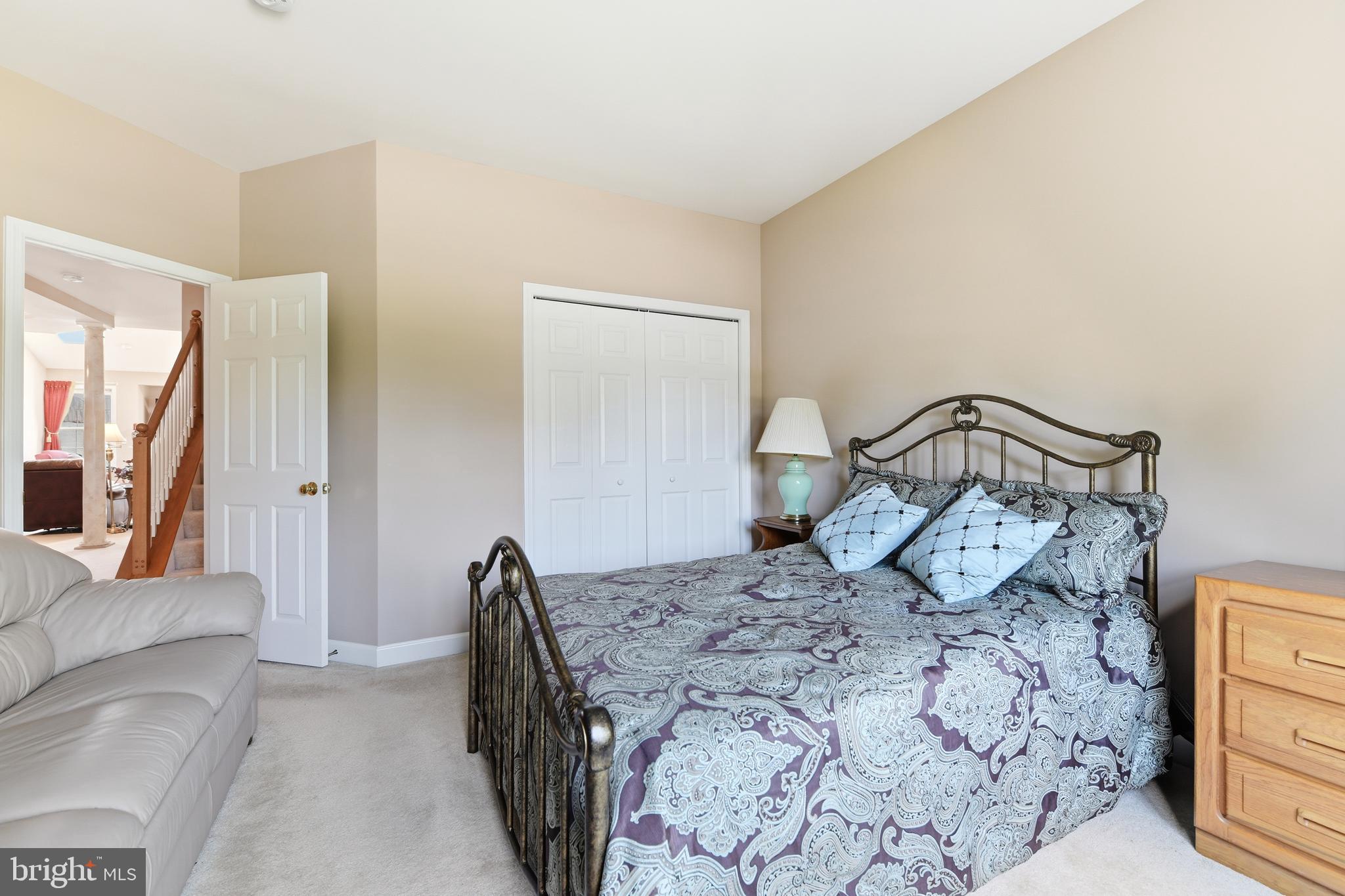 ROSEMONT - Residential