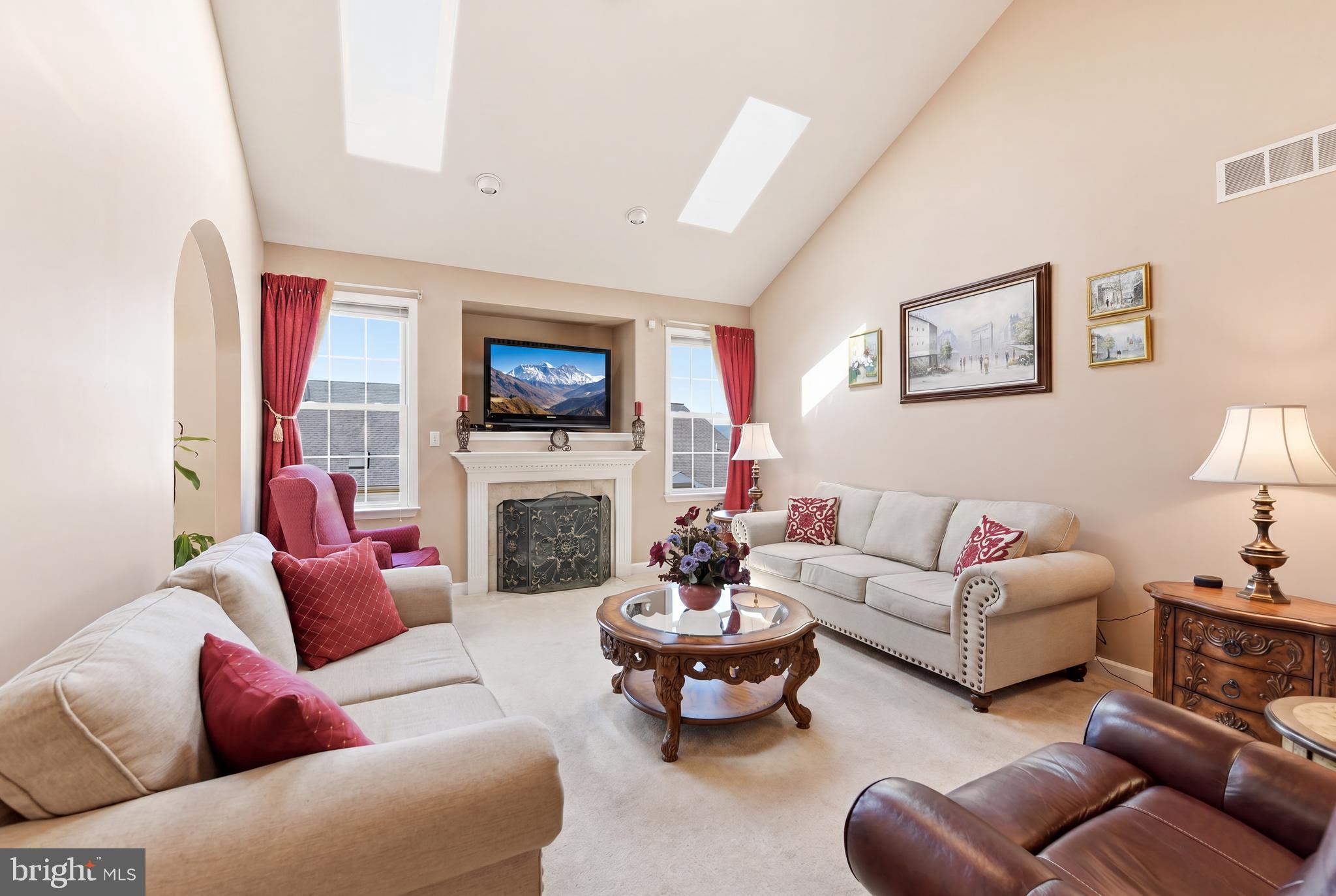 ROSEMONT - Residential