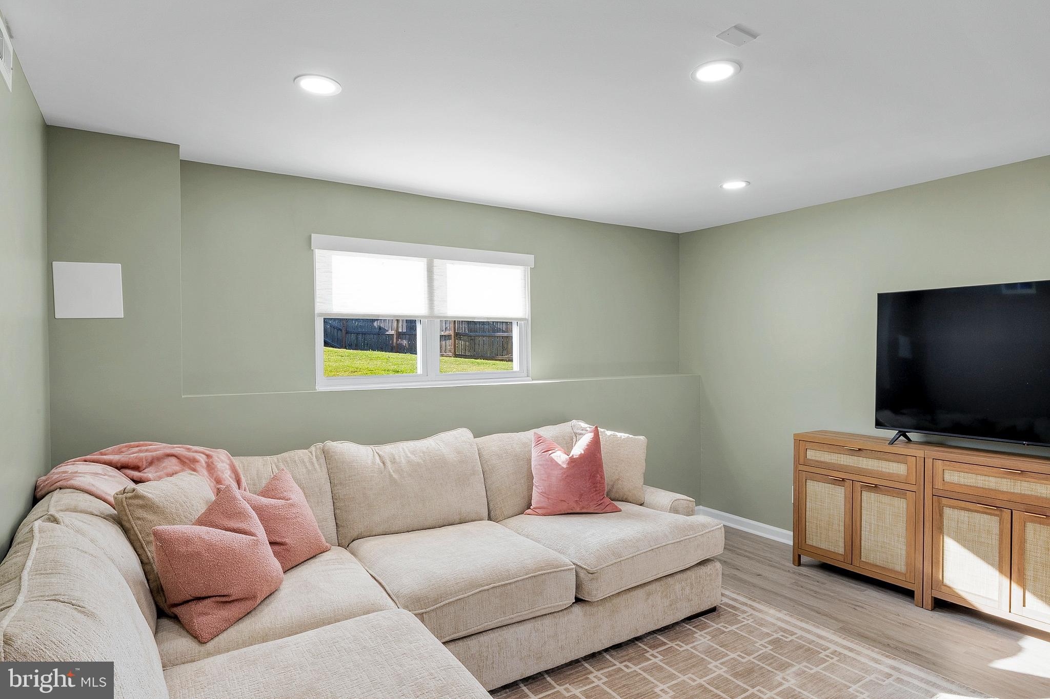 BERKLEY ESTATES - Residential