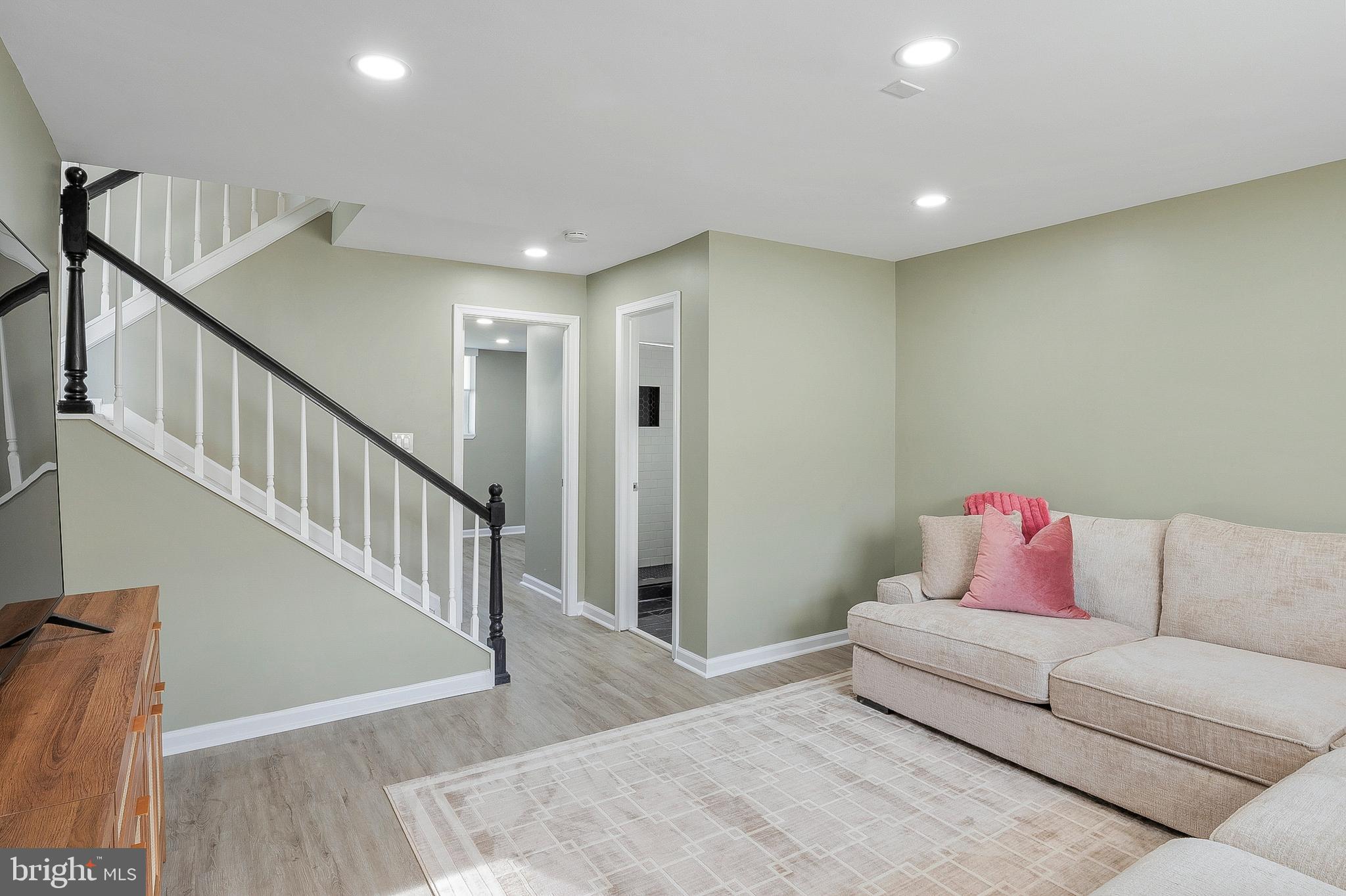 BERKLEY ESTATES - Residential
