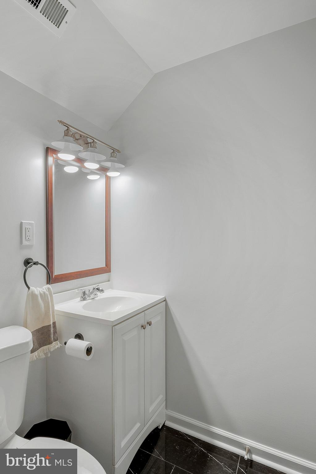 BERKLEY ESTATES - Residential