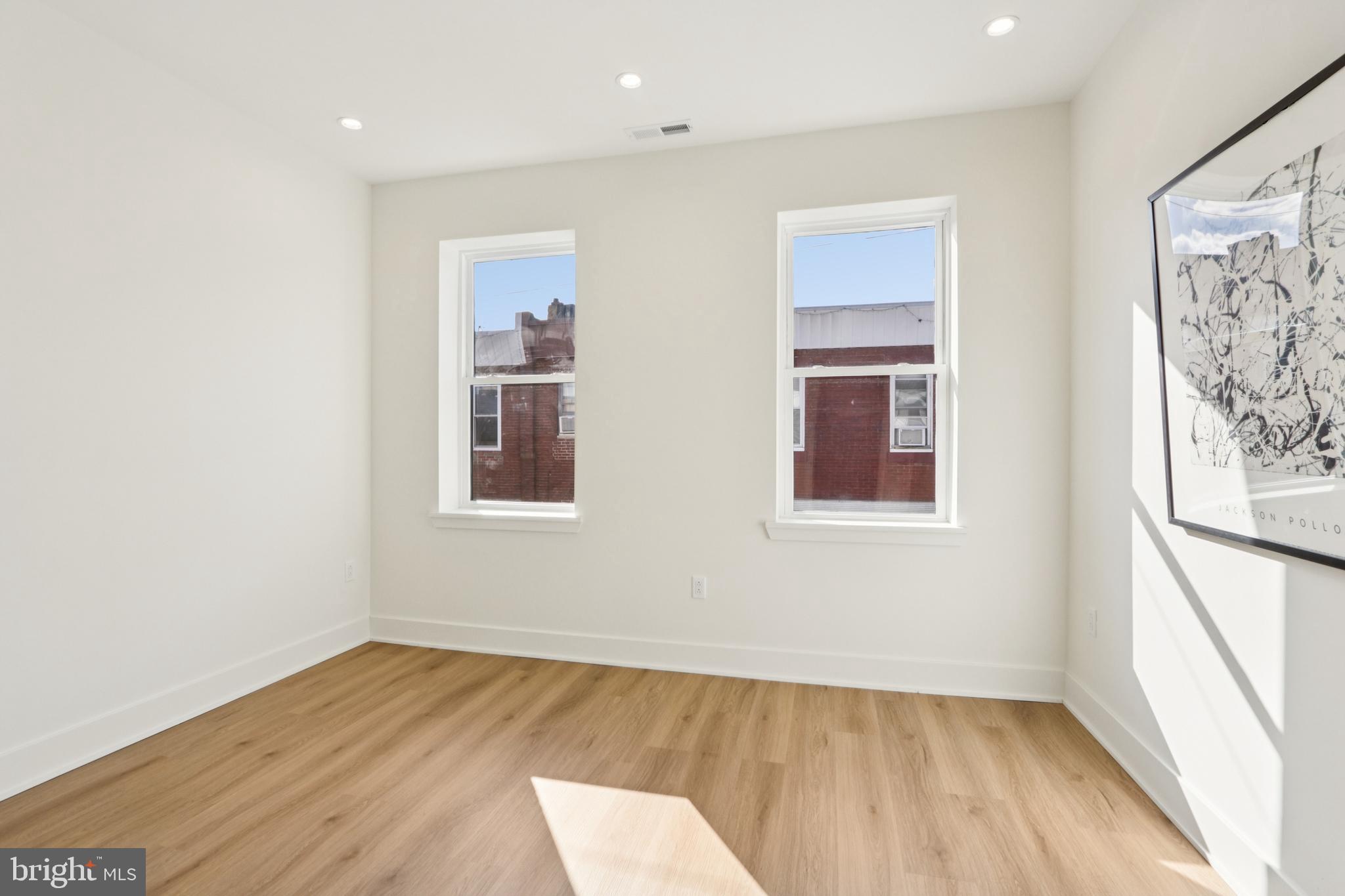 PASSYUNK SQUARE - Residential